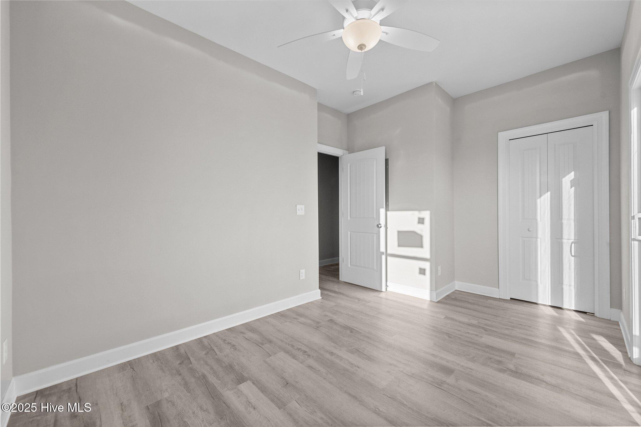 100509582 | Photo 13