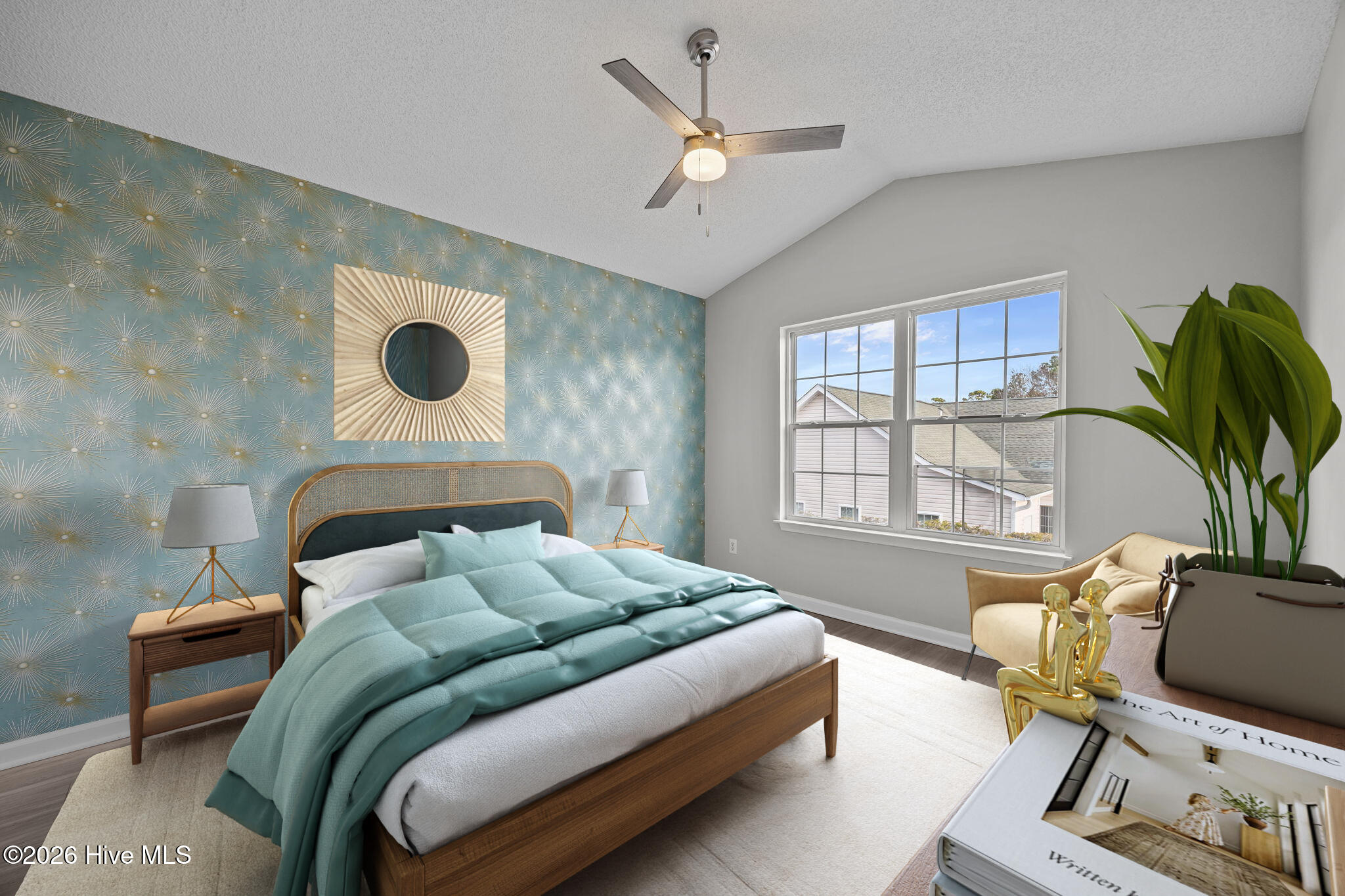 100550940 | Photo 24