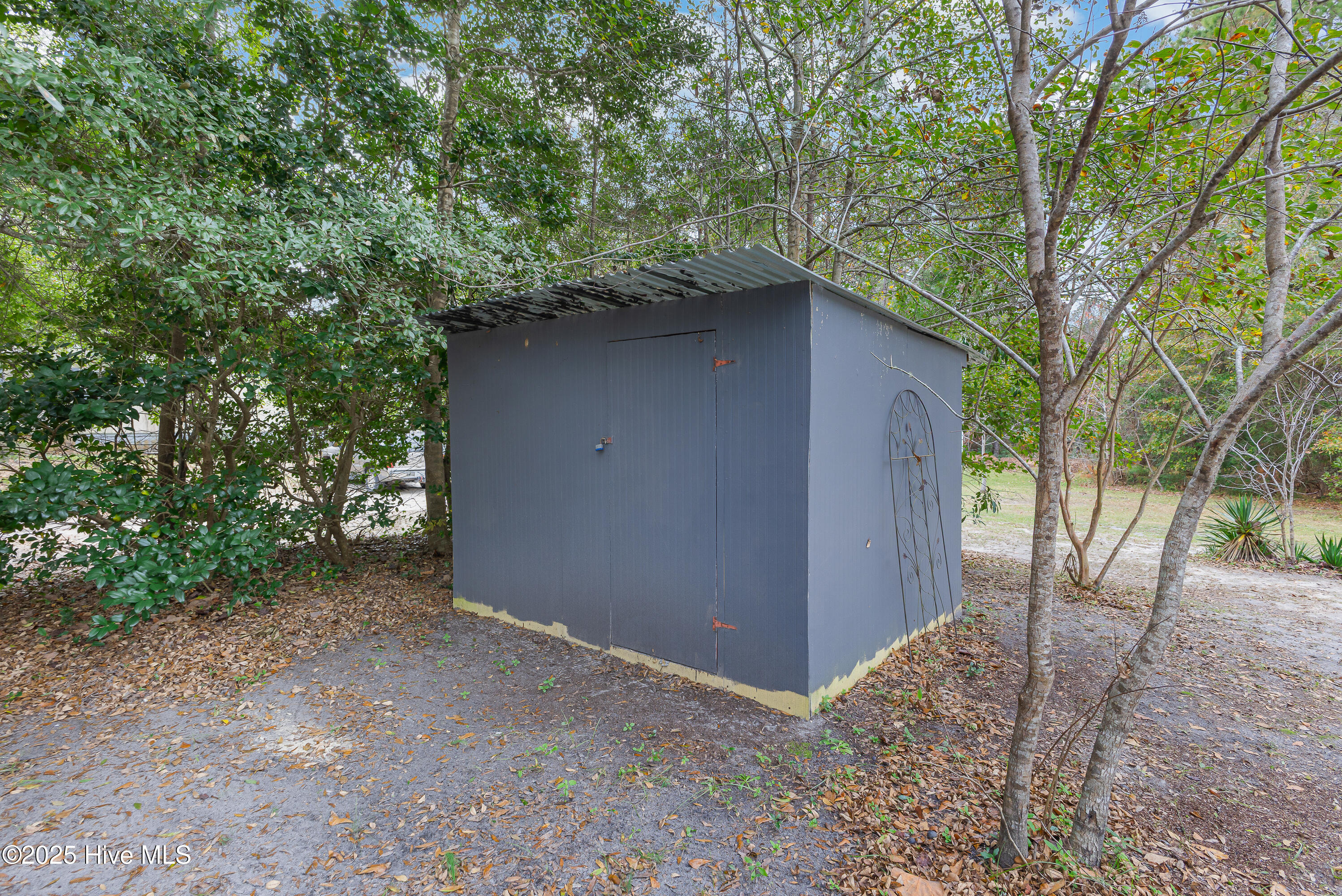 100543830 | Photo 43