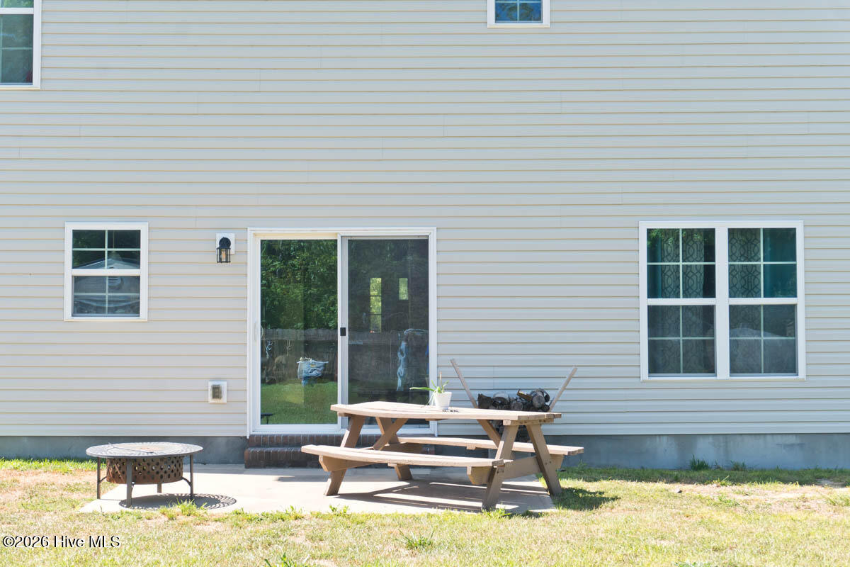 124 Waterford Way,Maysville