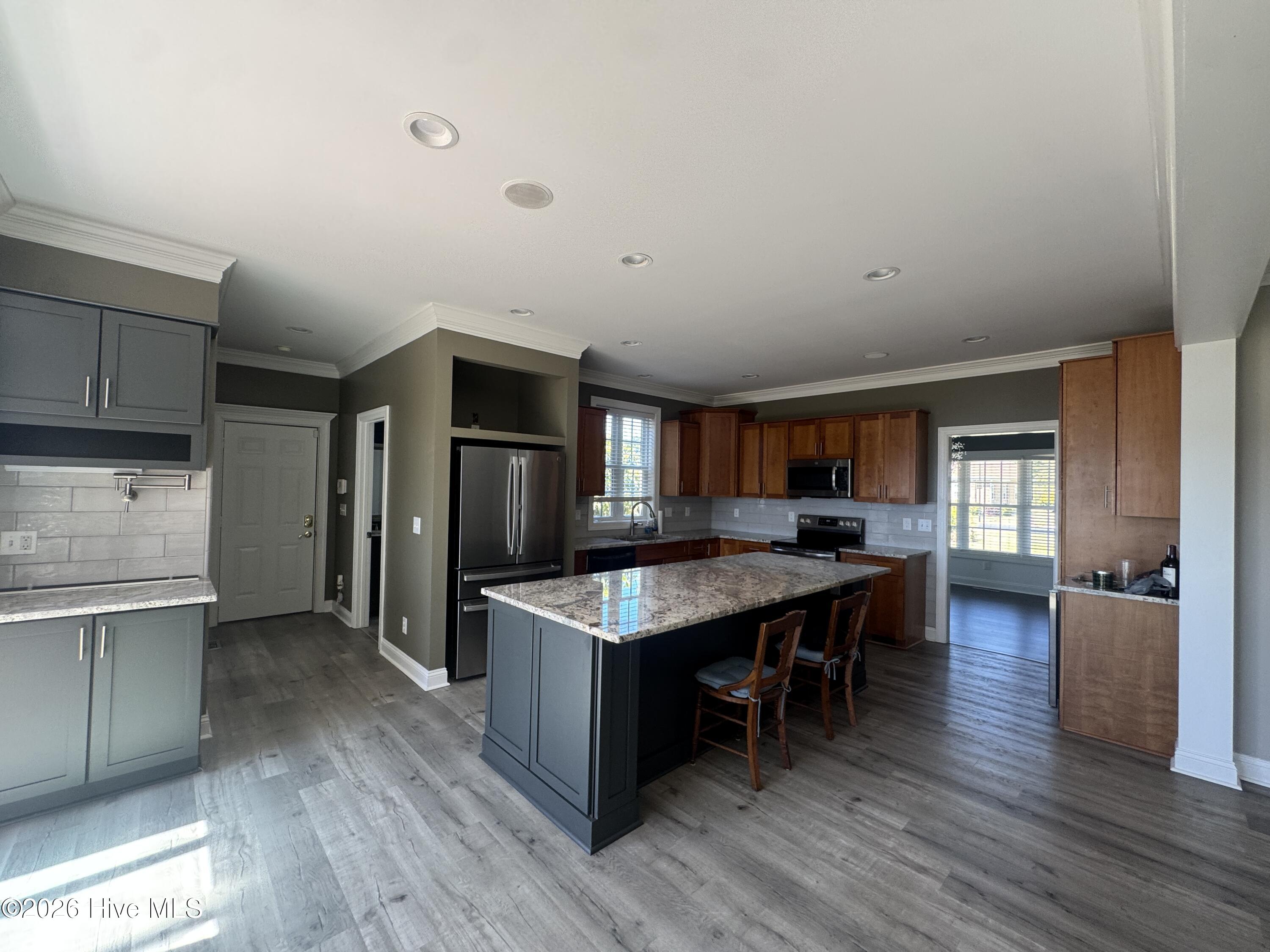 100567505 | Photo 16