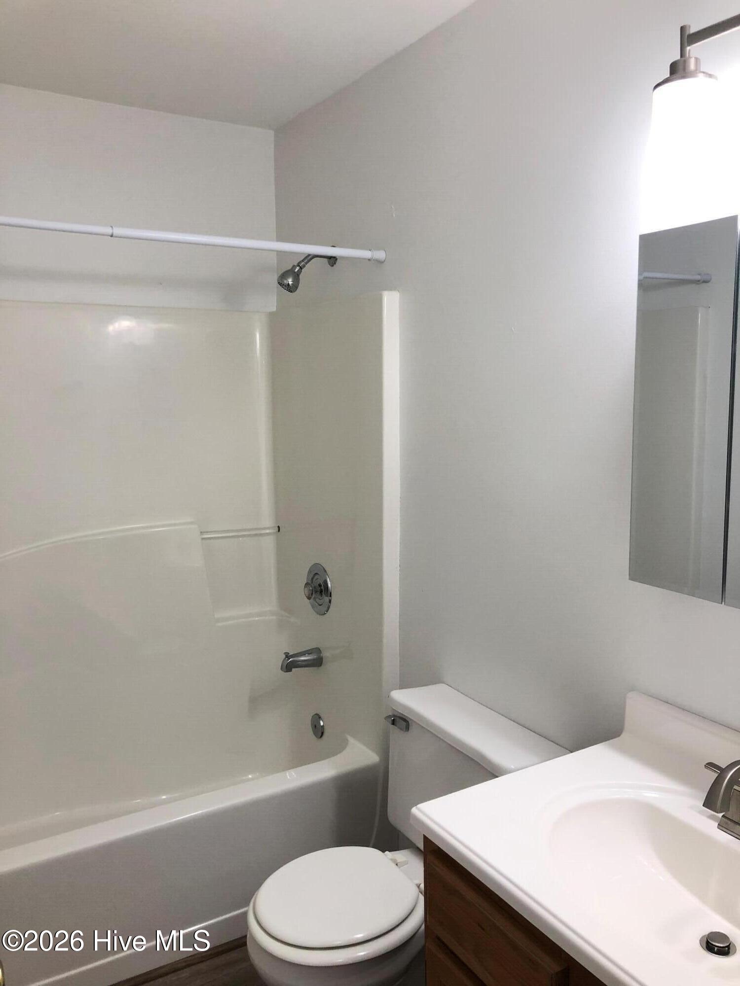 100556487 | Photo 16