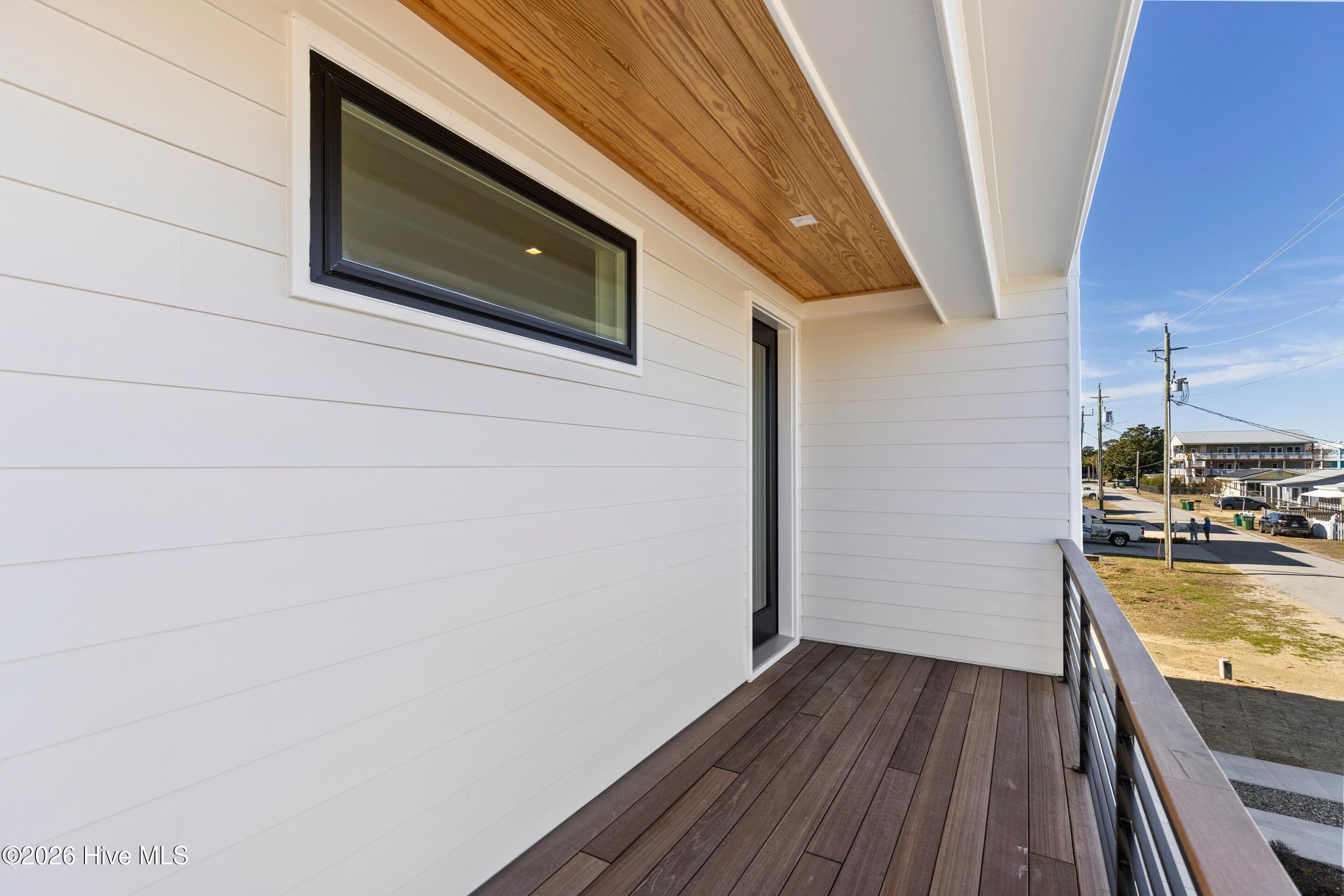 100545146 | Photo 24