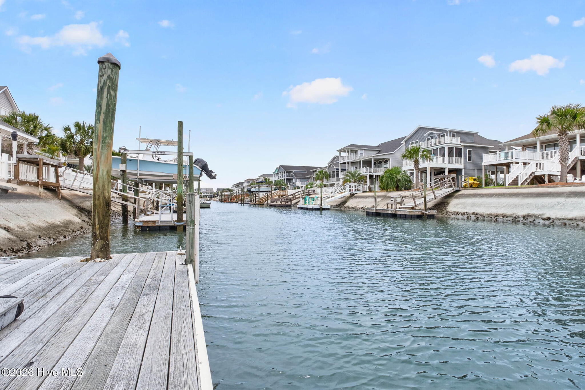 100570658 | Photo 63