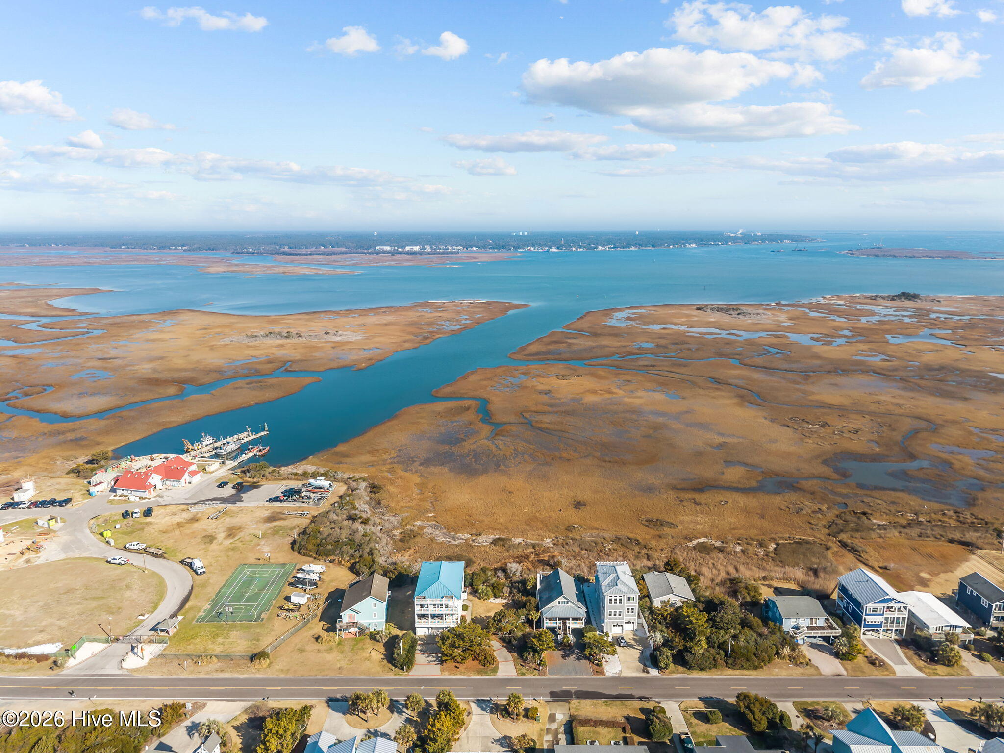 100550406 | Photo 44