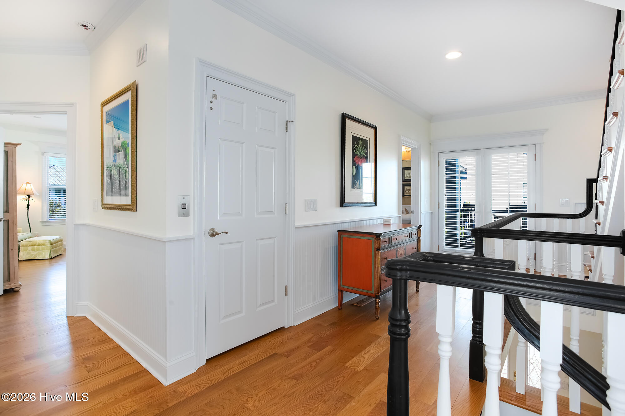 100555453 | Photo 34