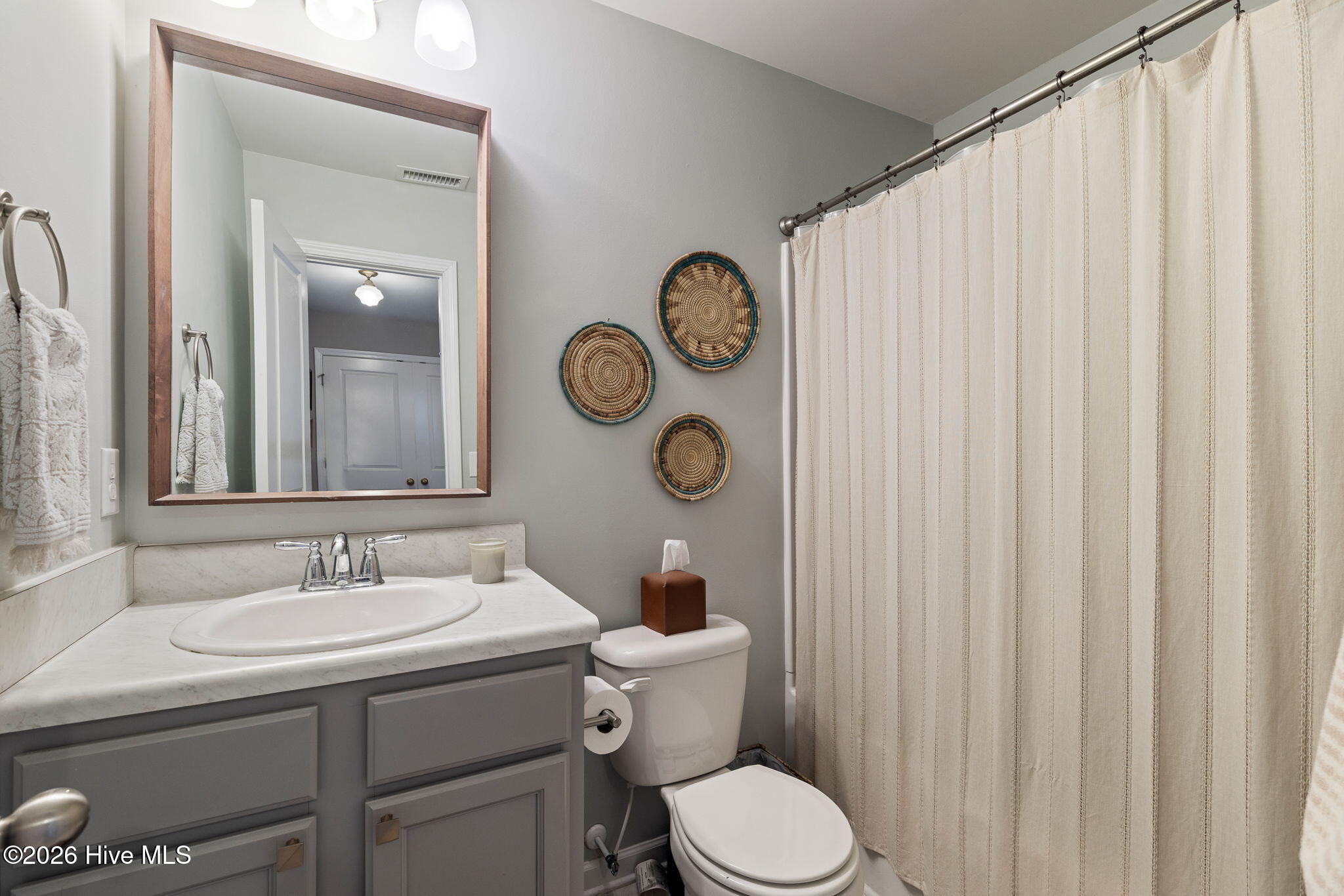 100556686 | Photo 28