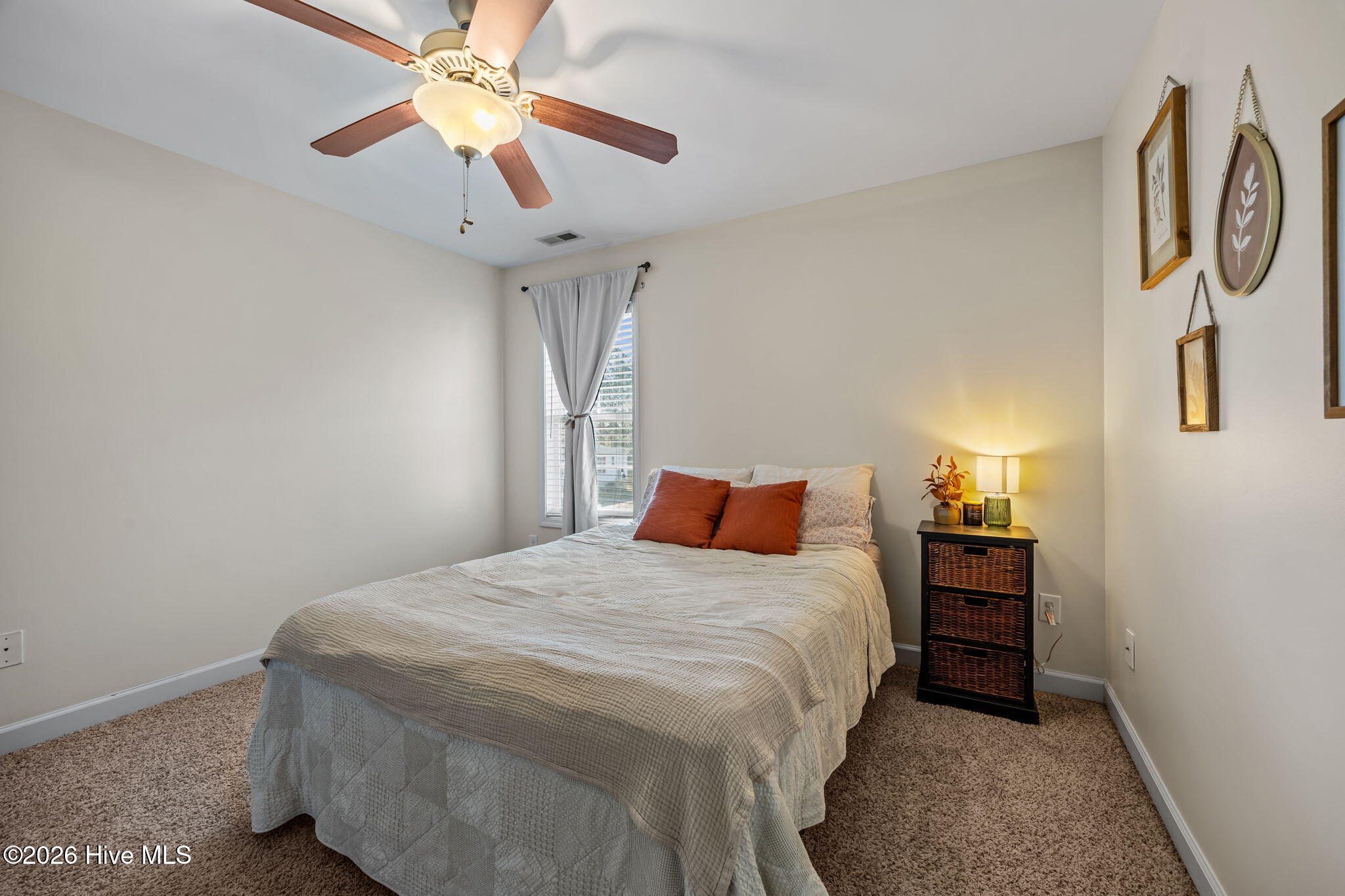 100560368 | Photo 29