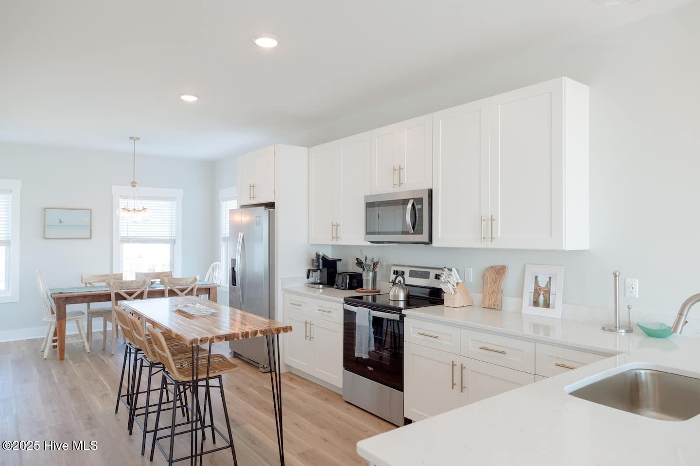 100543911 | Photo 19