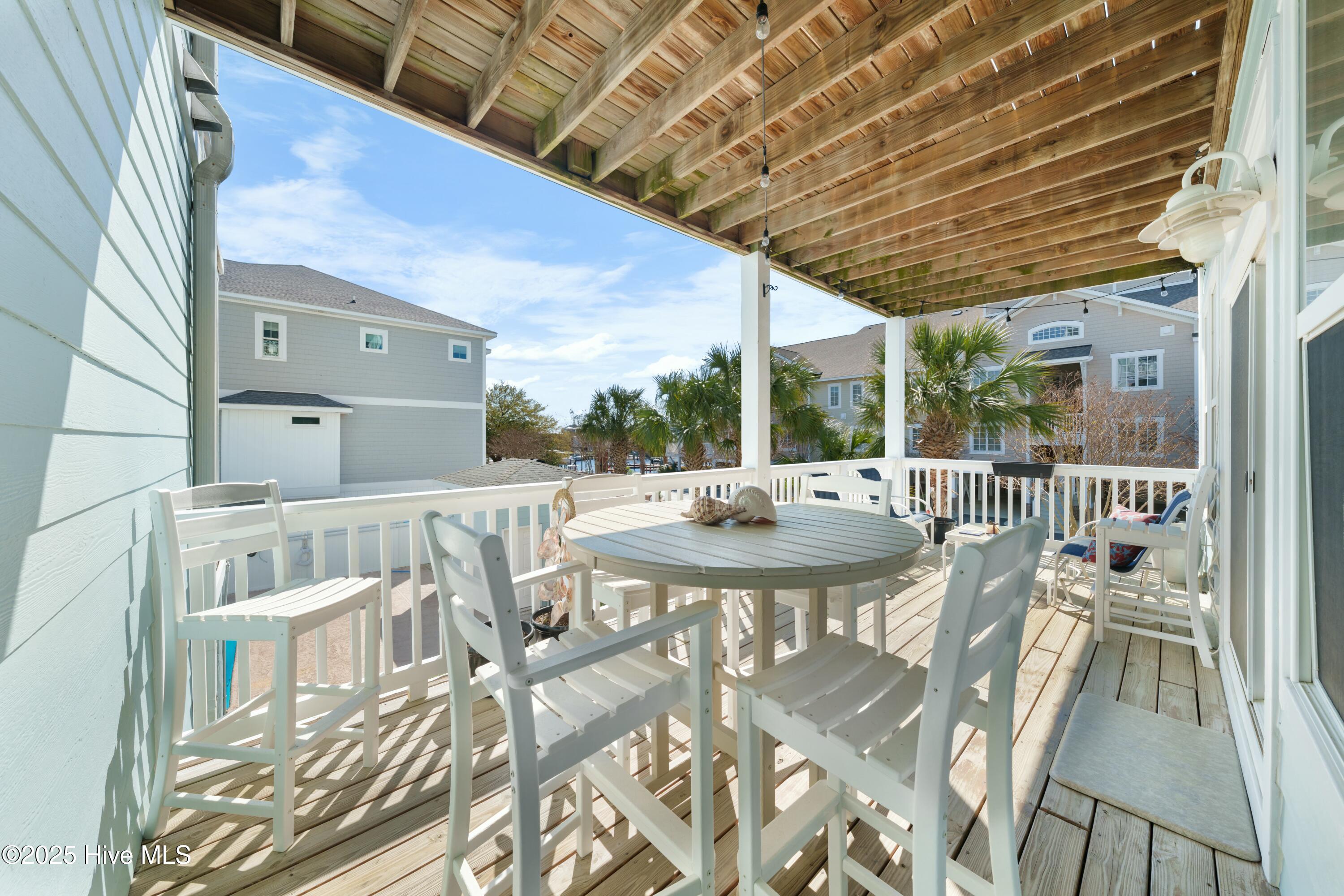 100552218 | Photo 22