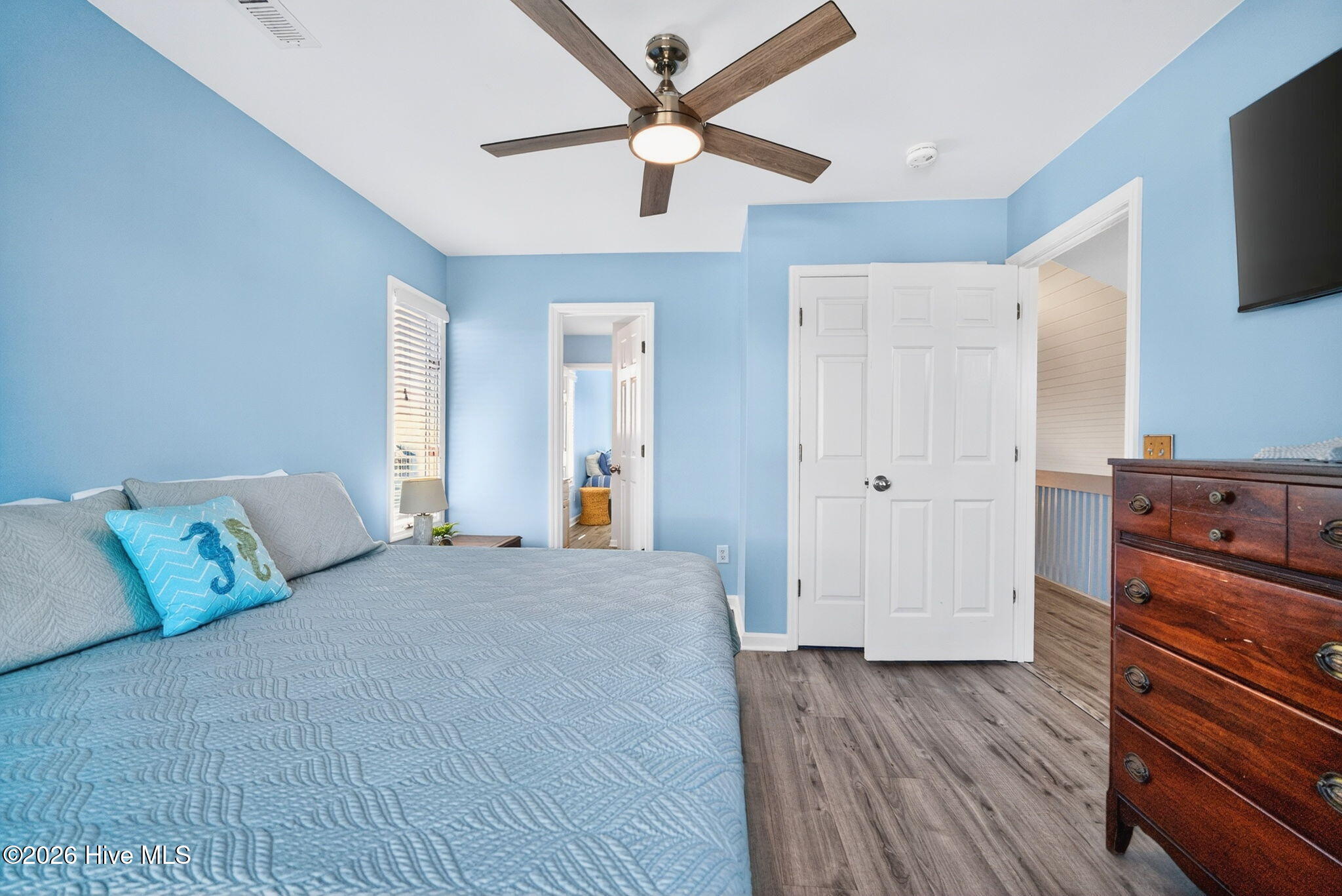 100556711 | Photo 54