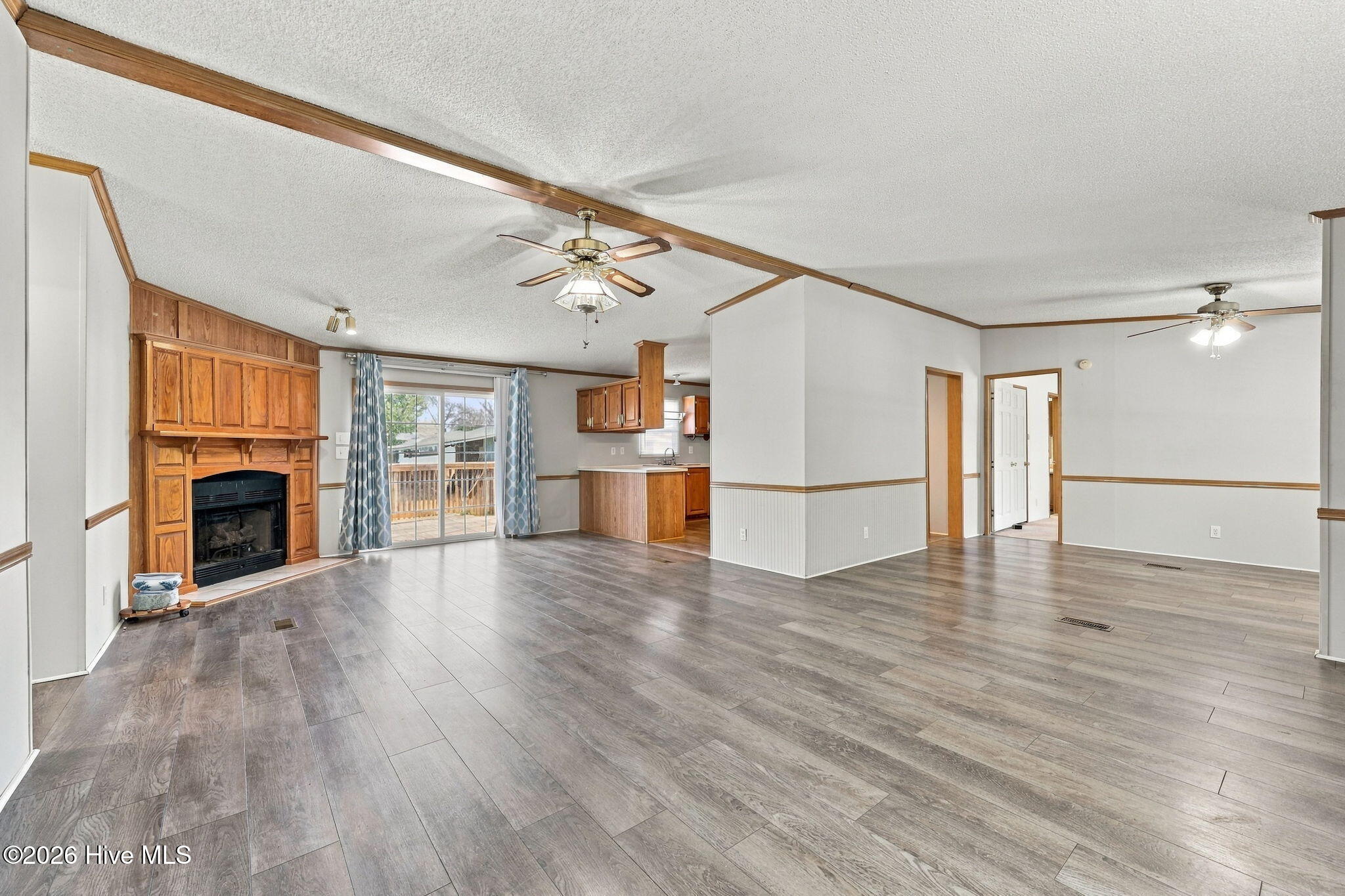 Photo 3 of Manufactured home for sale at 208 Easy St, Cape Carteret, NC 28584 | MLS# 100590104 | Listing updated on 2026-09-20