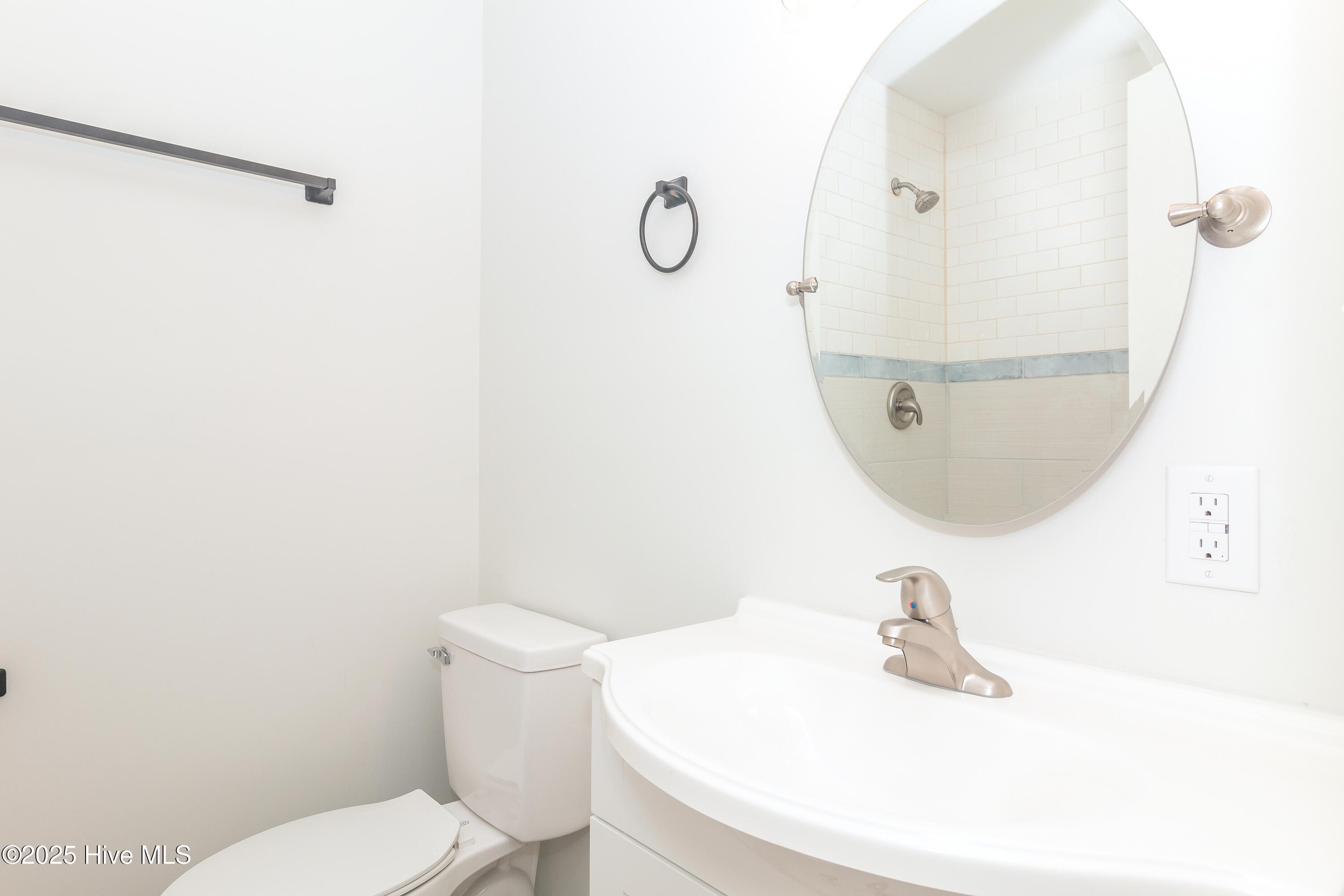 100541457 | Photo 32