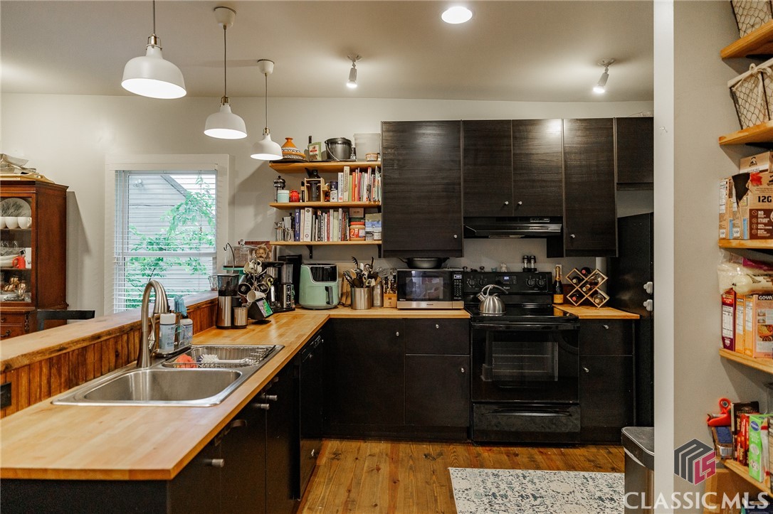 395 Cleveland Avenue