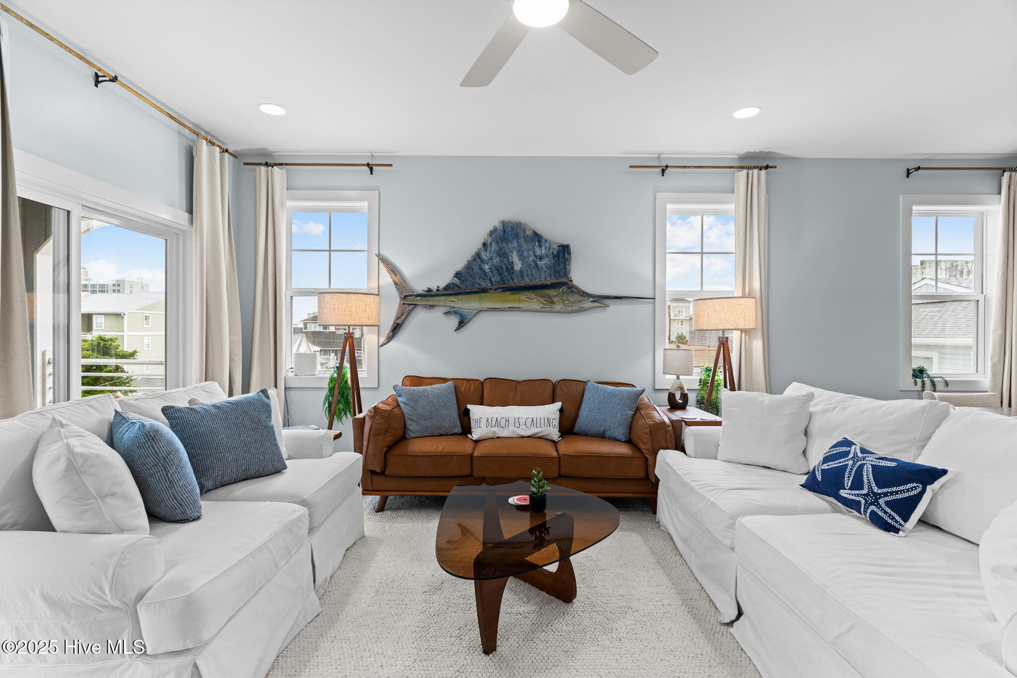 100494725 | Photo 16