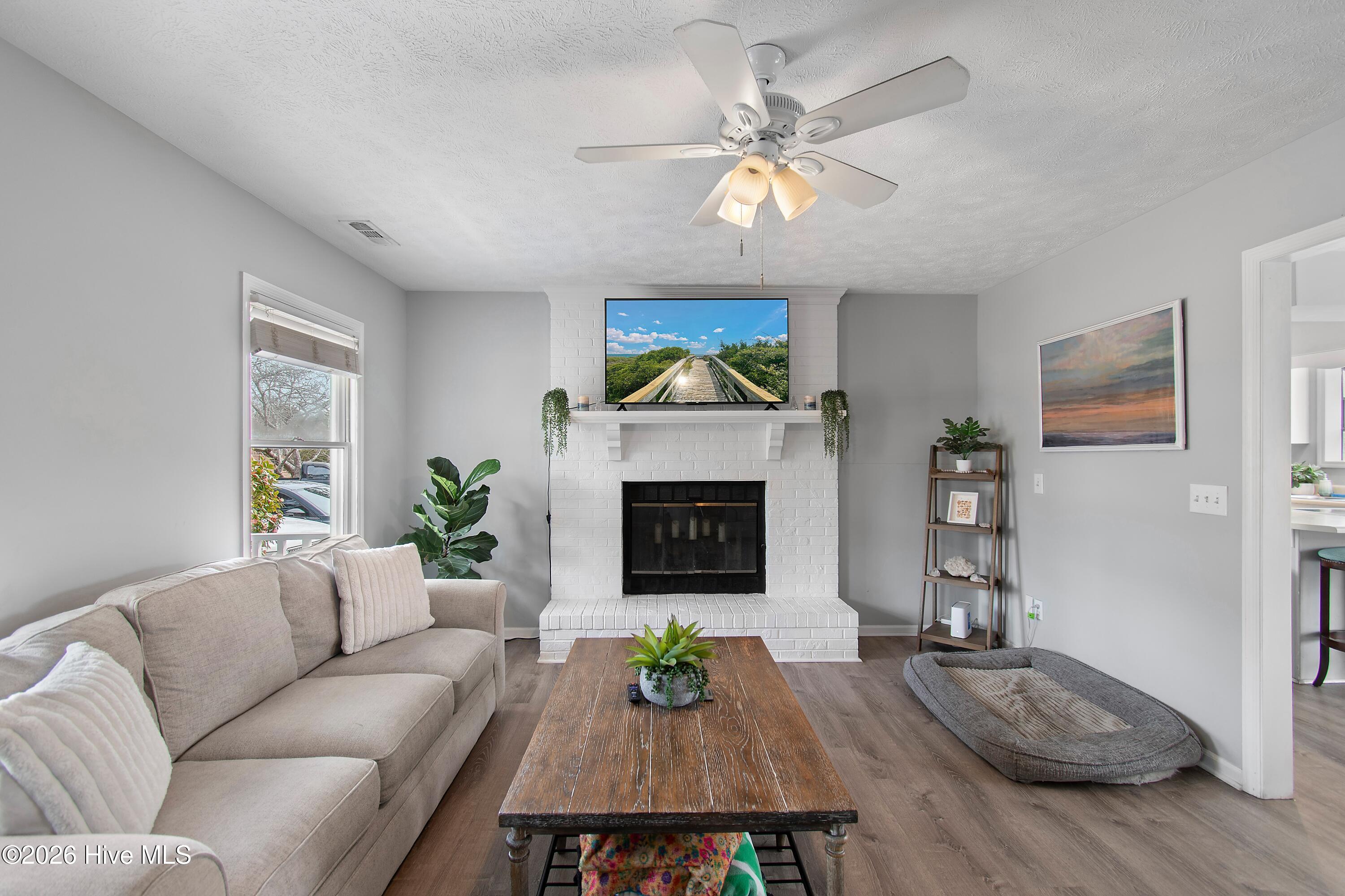 100557511 | Photo 16