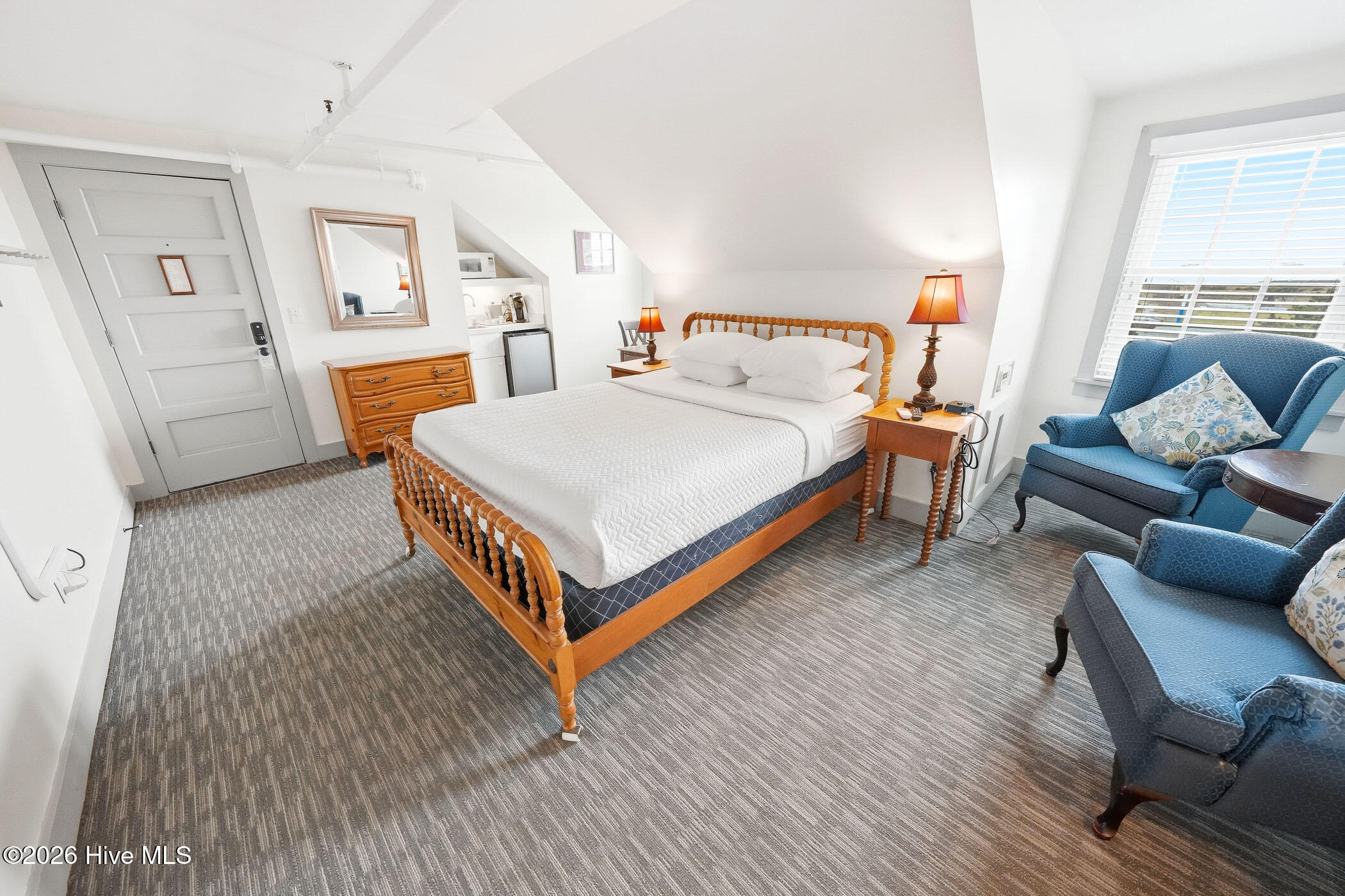 6715 S Croatan Highway, Nags Head, NC, 27959