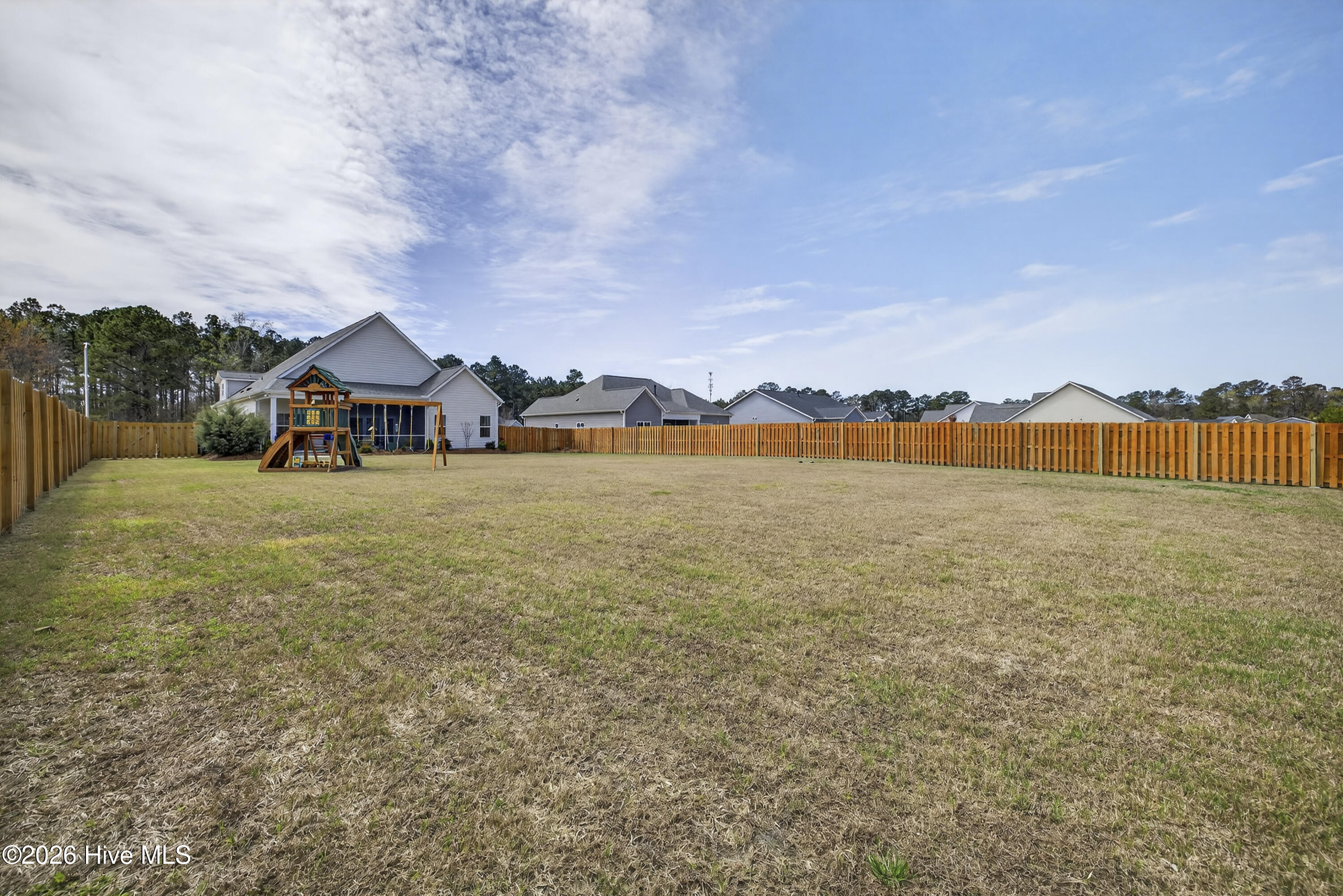 100564336 | Photo 50