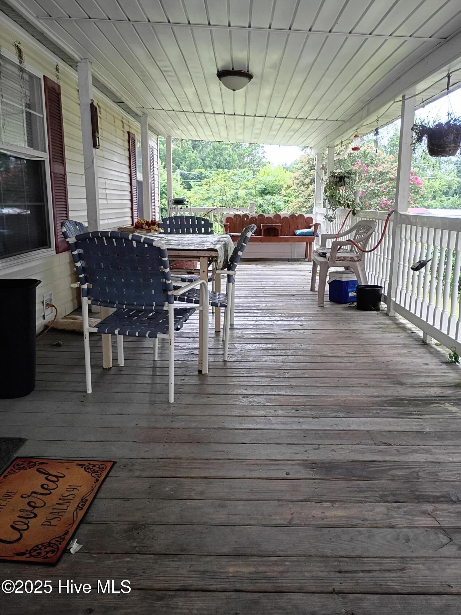 100522957 | Photo 30