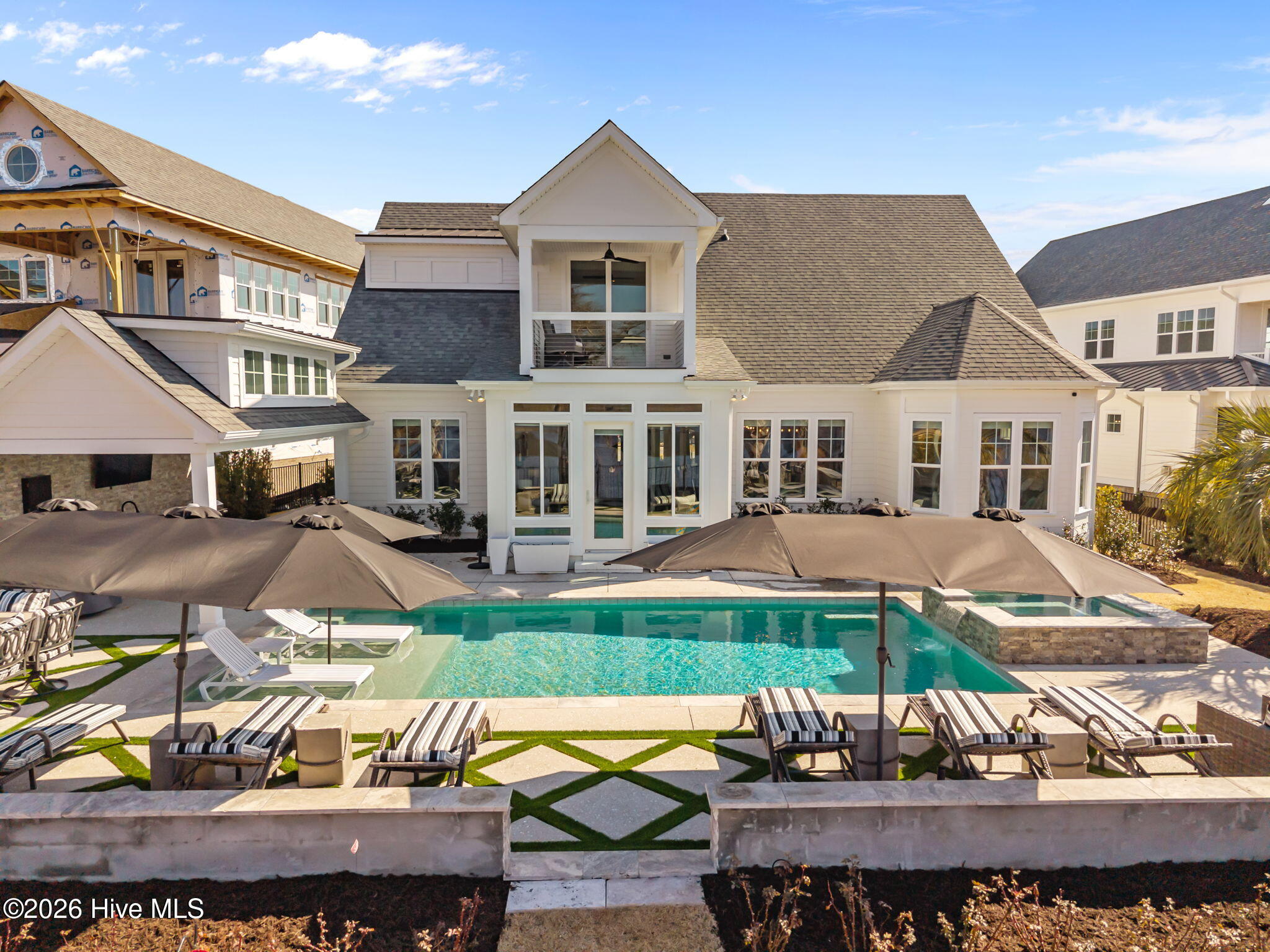 100554448 | Photo 52