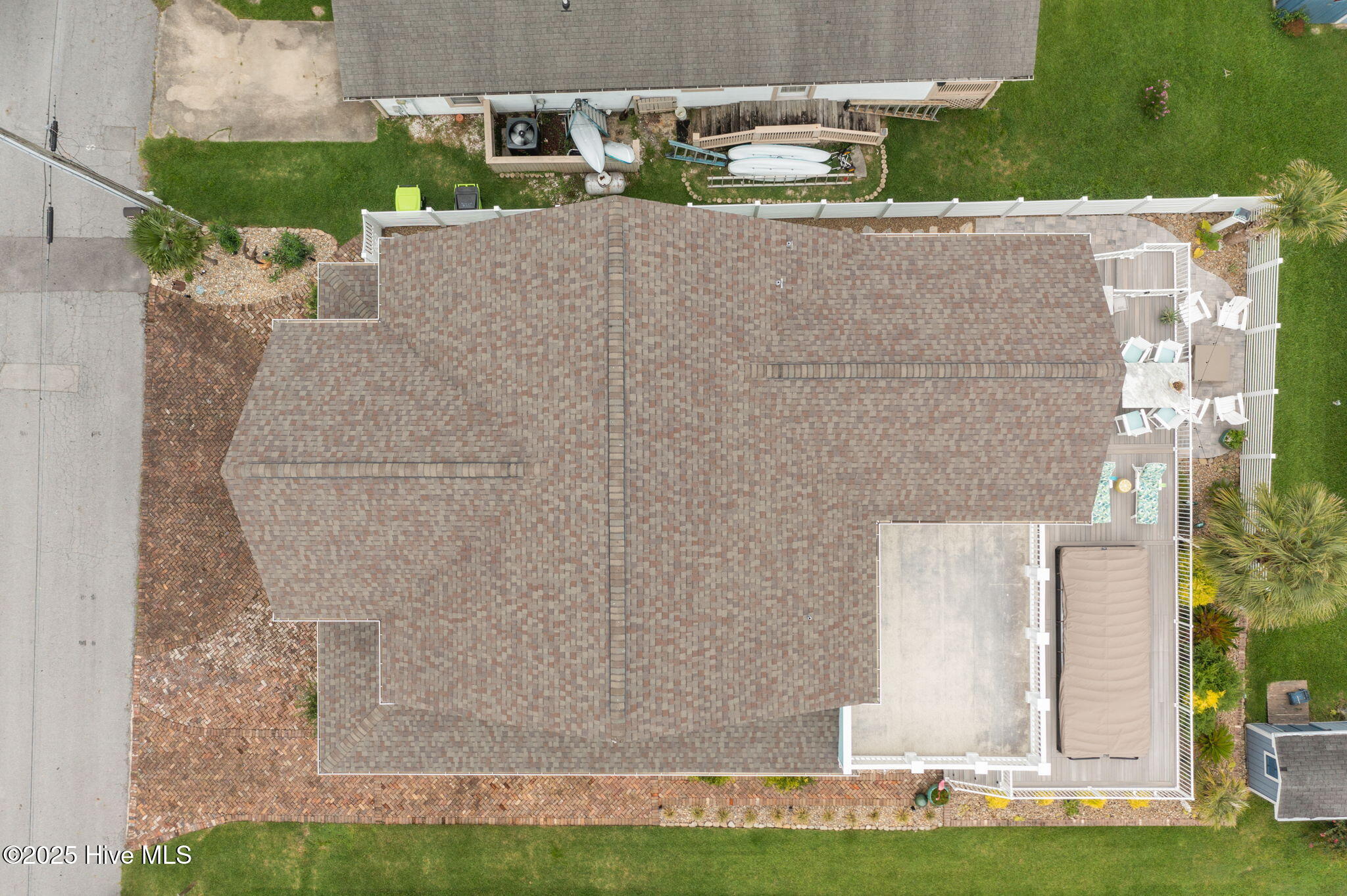 100552316 | Photo 66