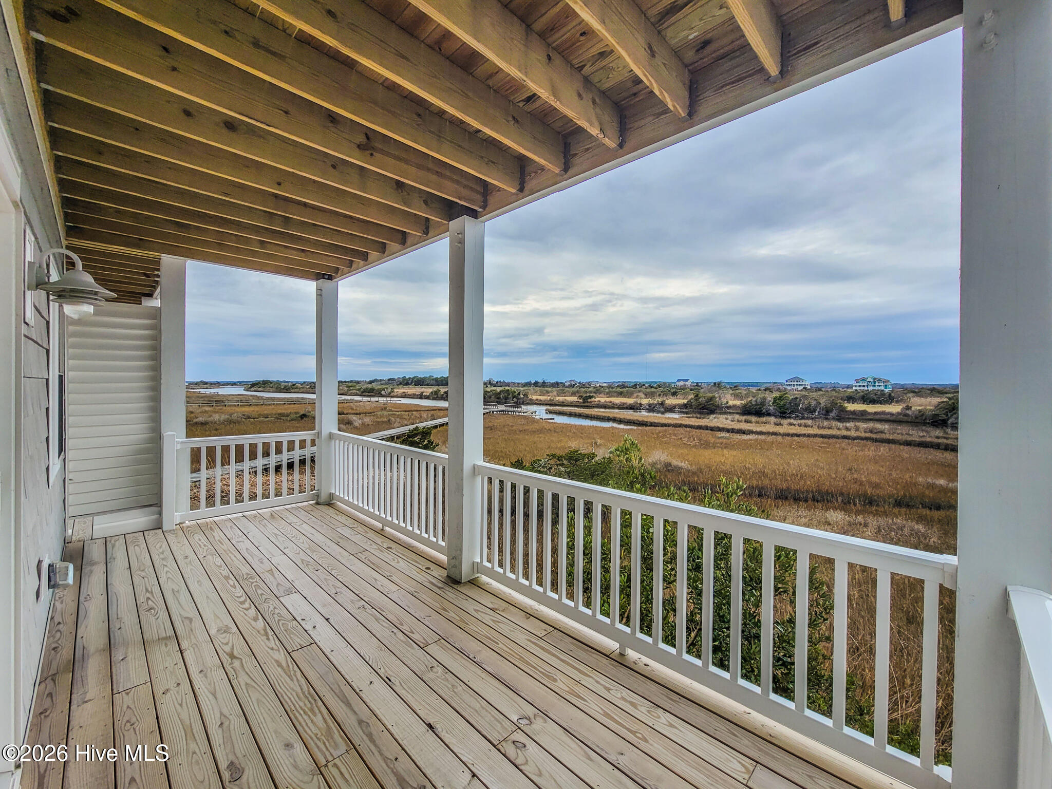 100553642 | Photo 50