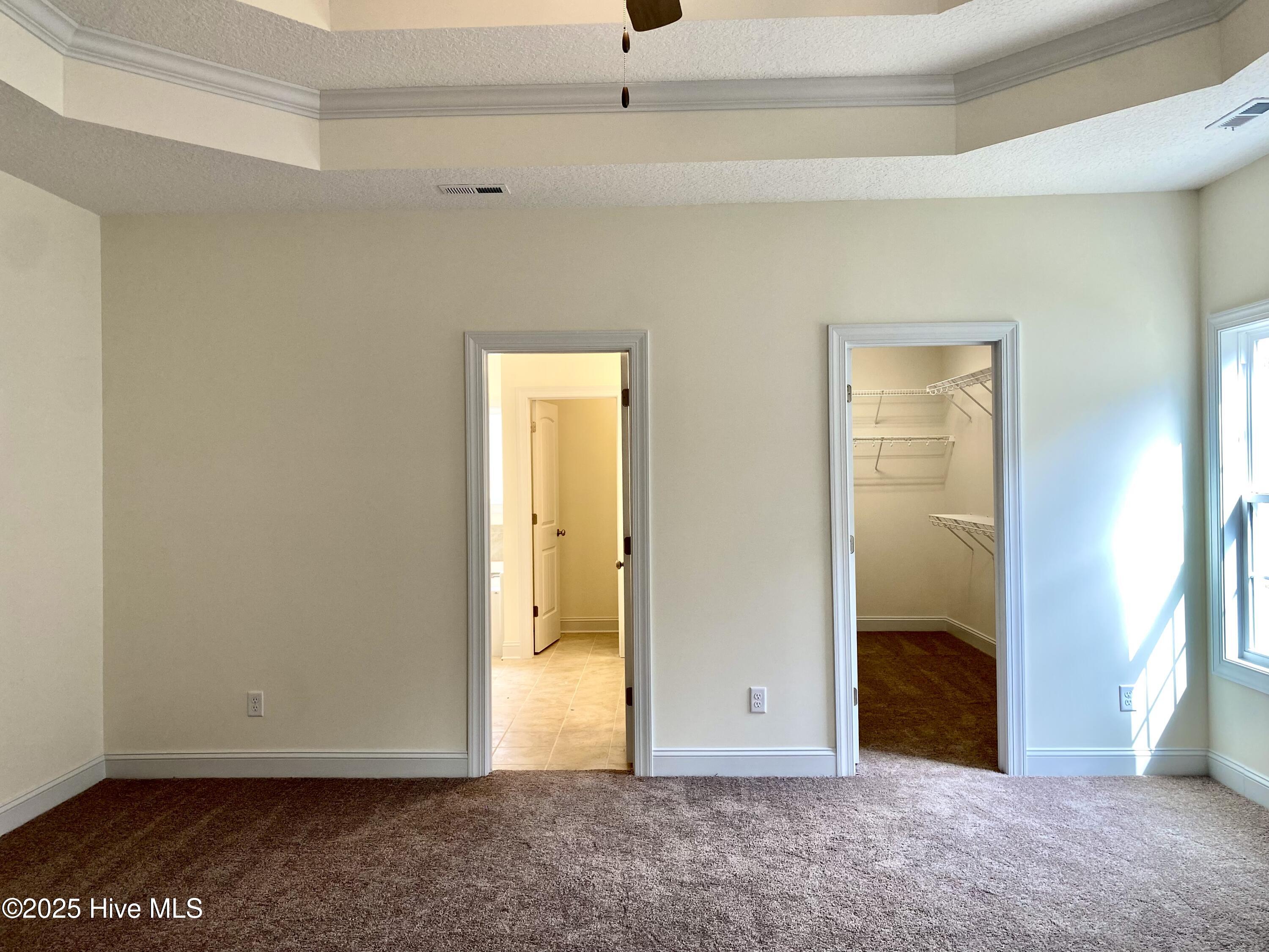 100483147 | Photo 14