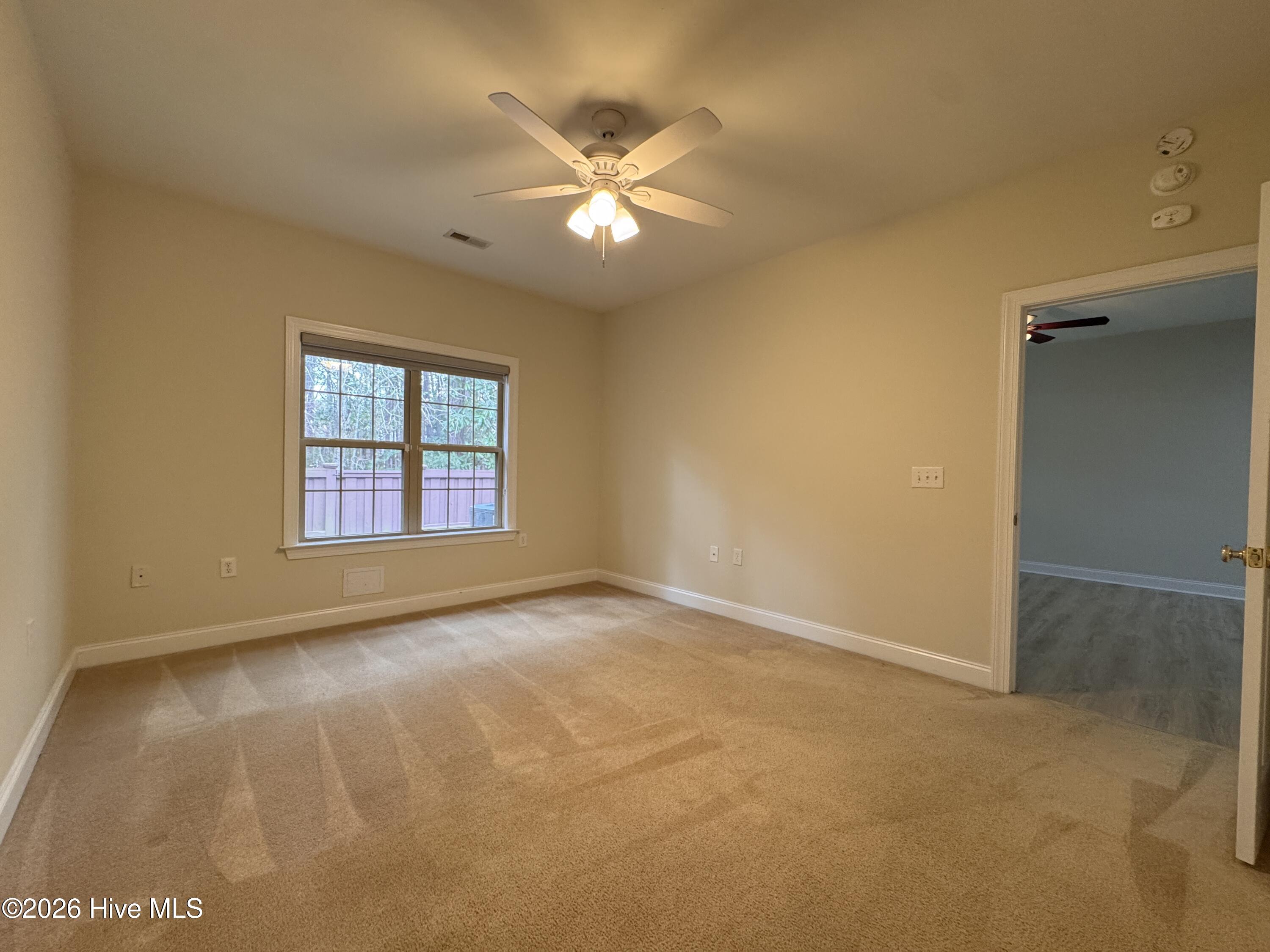 100556492 | Photo 17