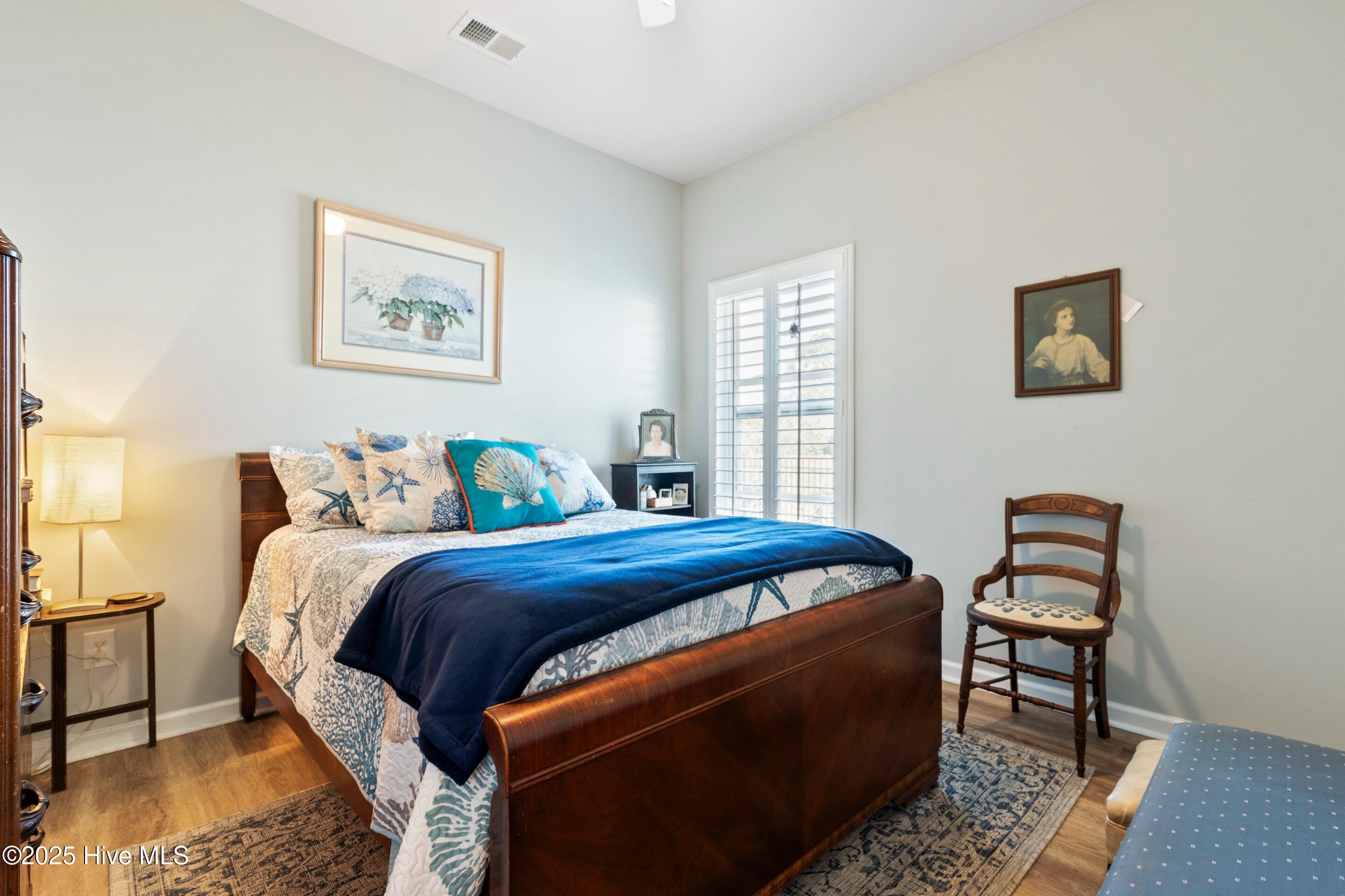 100537197 | Photo 36