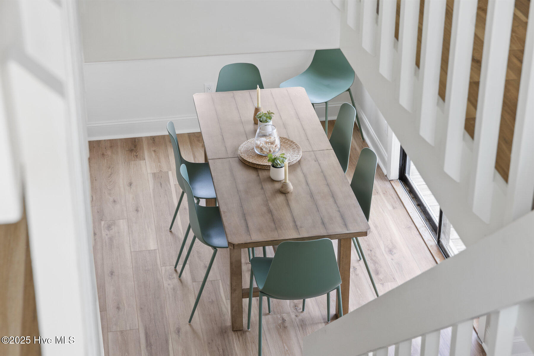 100540785 | Photo 22