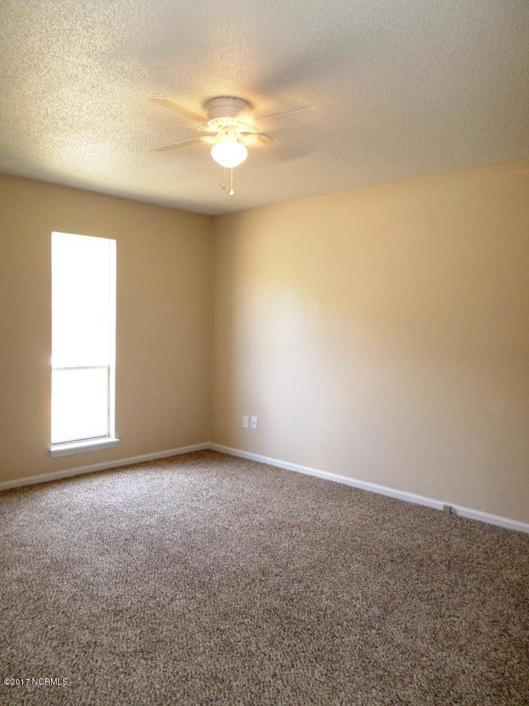 100546667 | Photo 13