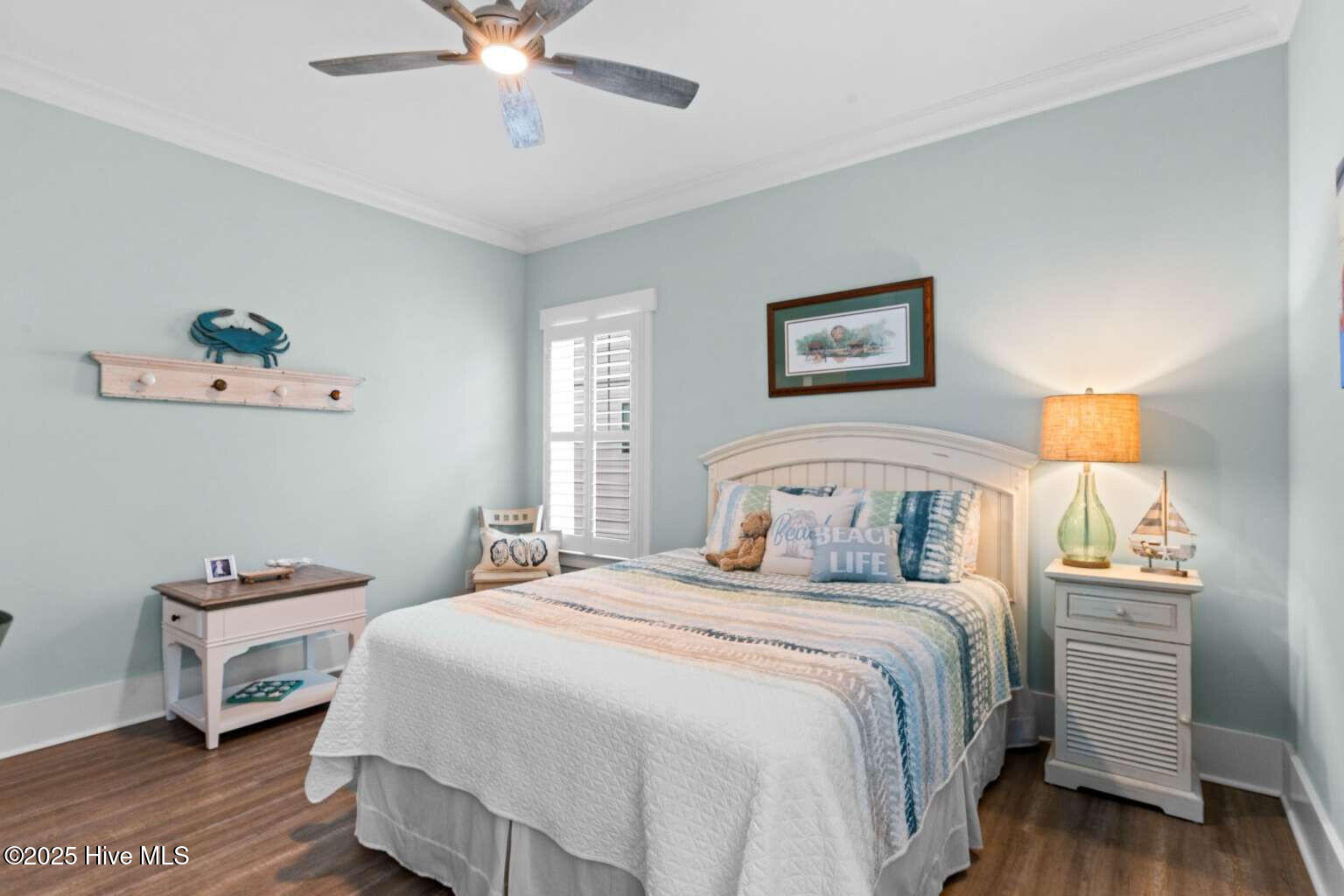 100530686 | Photo 11