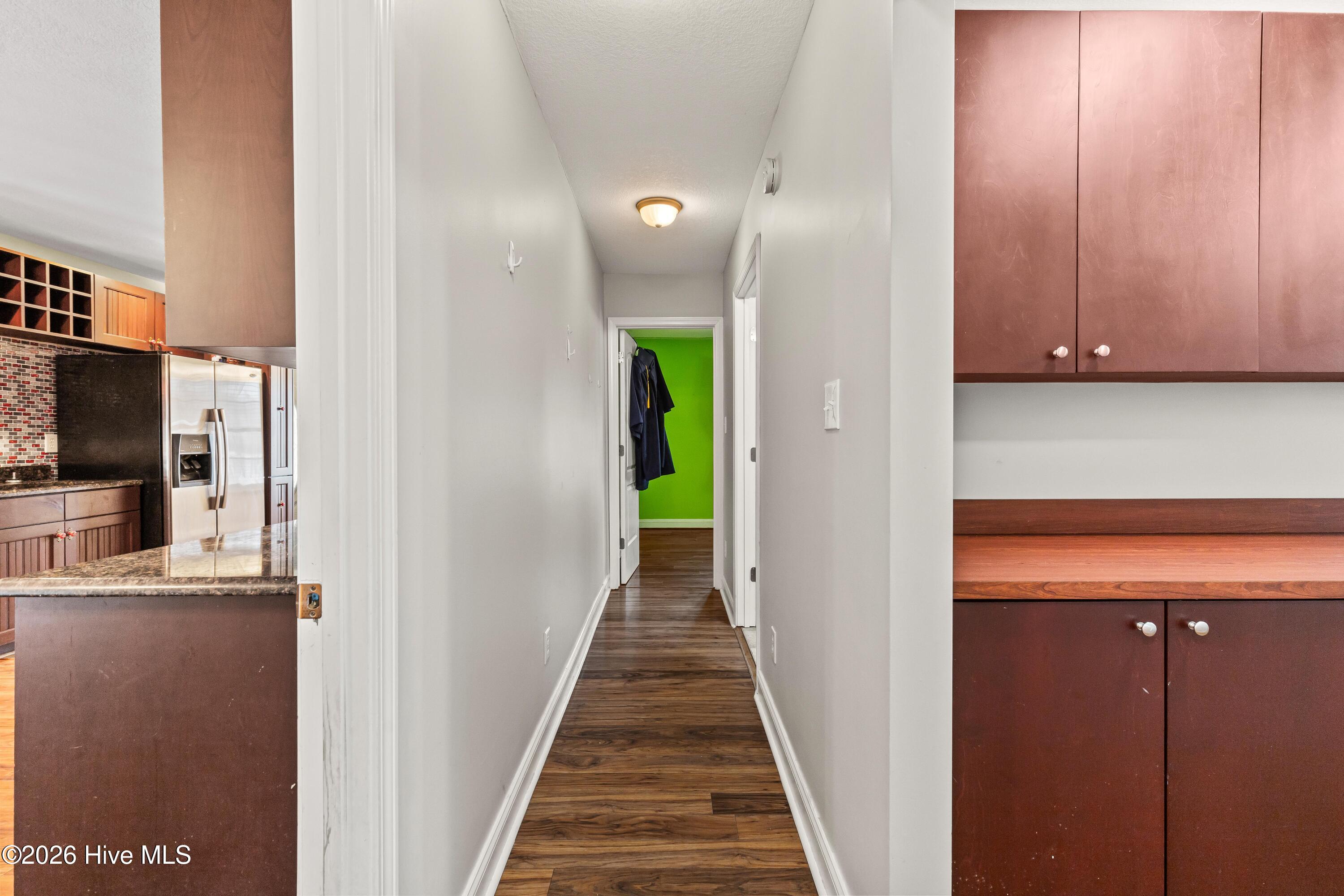 100559175 | Photo 17