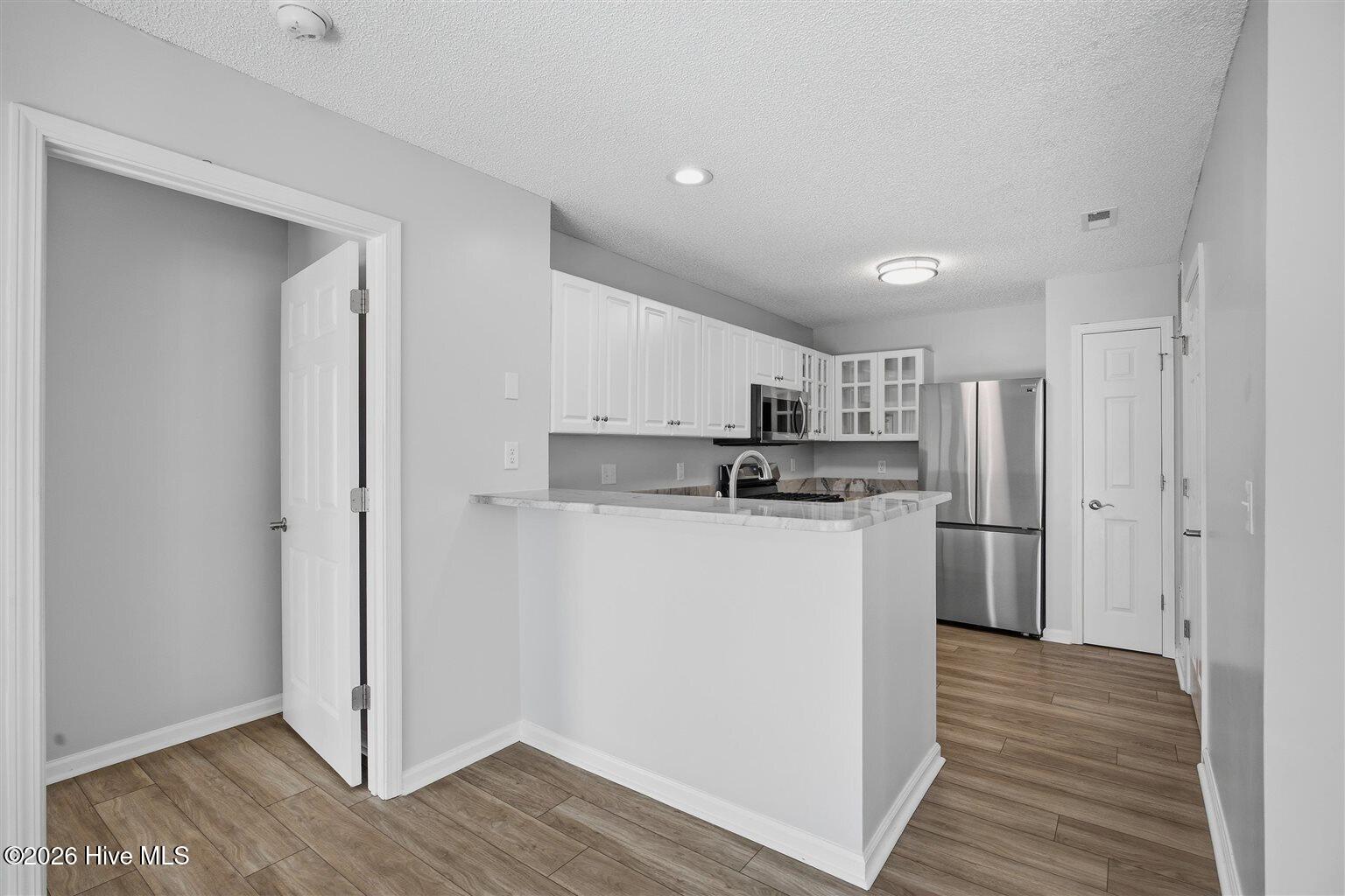 100554604 | Photo 23