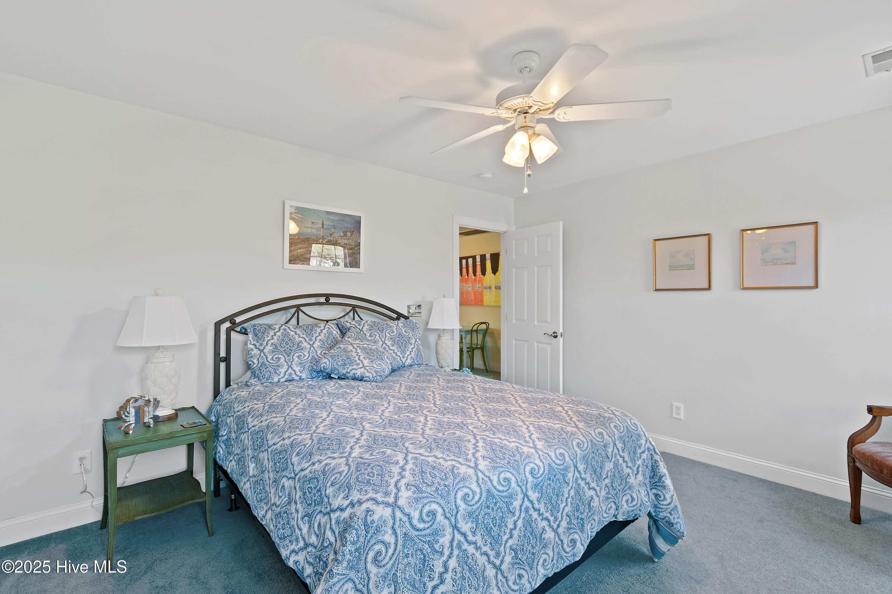 100533940 | Photo 58