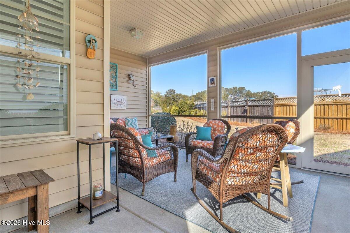 100549972 | Photo 49