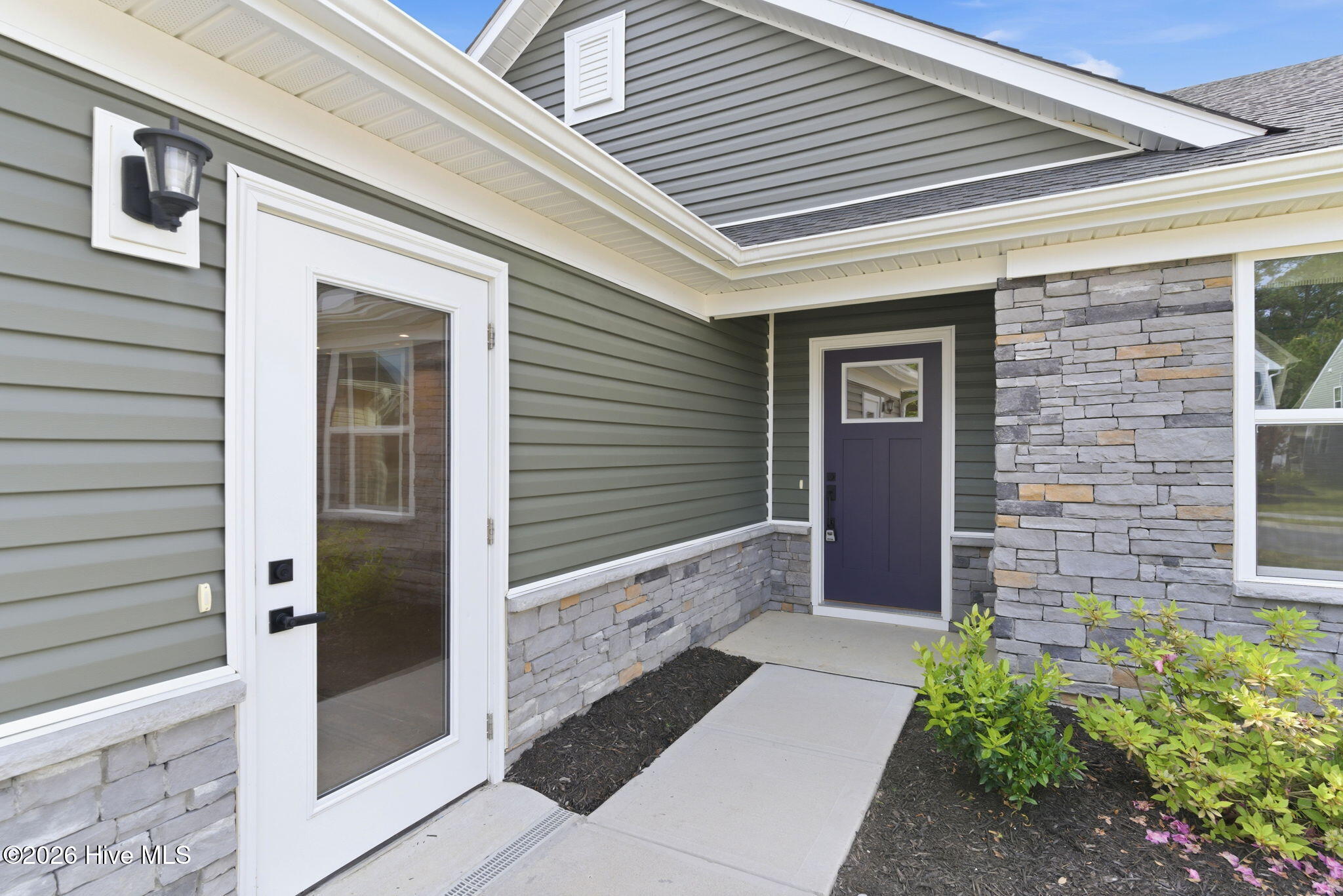 1123 Middle Crest Drive NE, Bolivia, NC, 28422