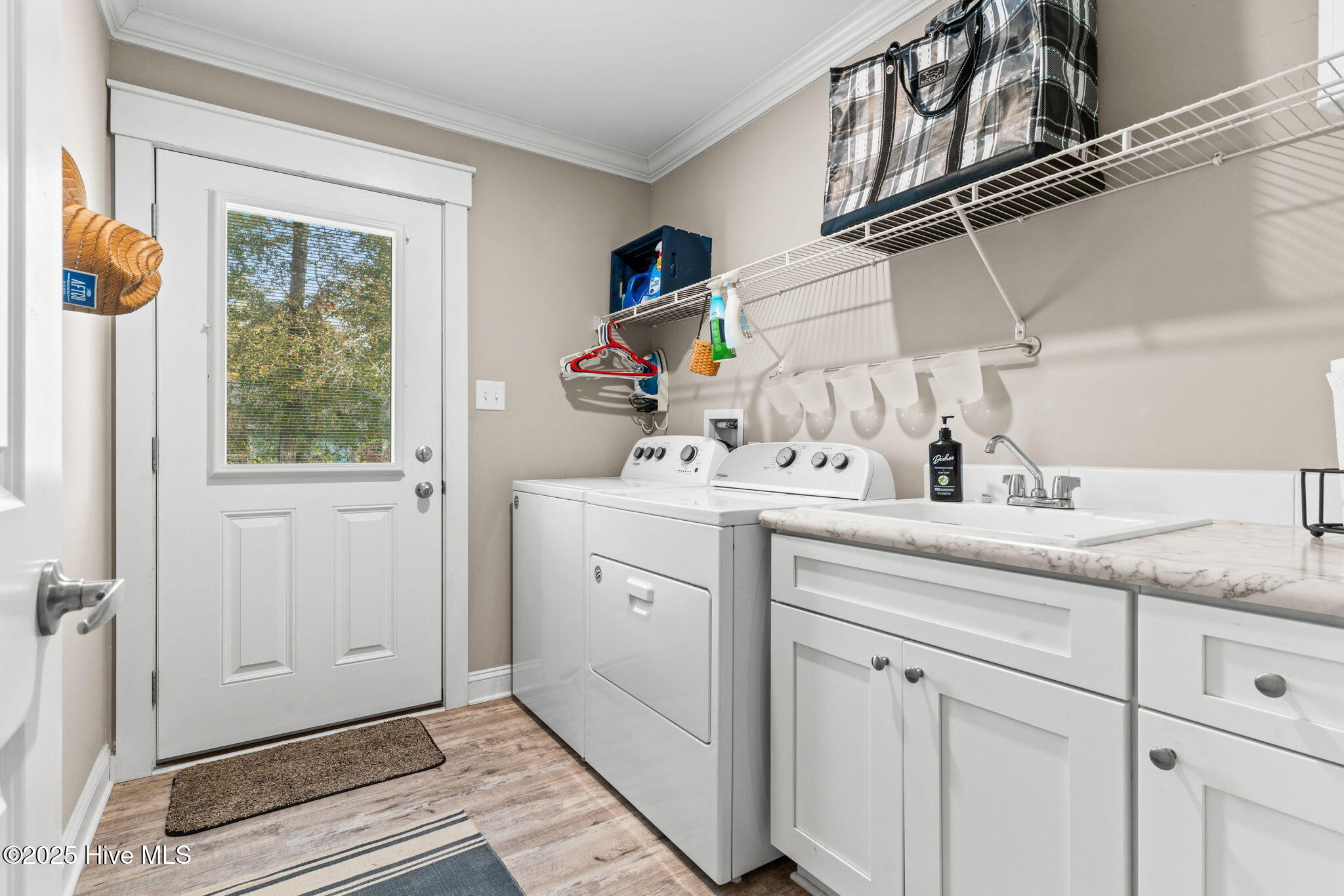 100546923 | Photo 29