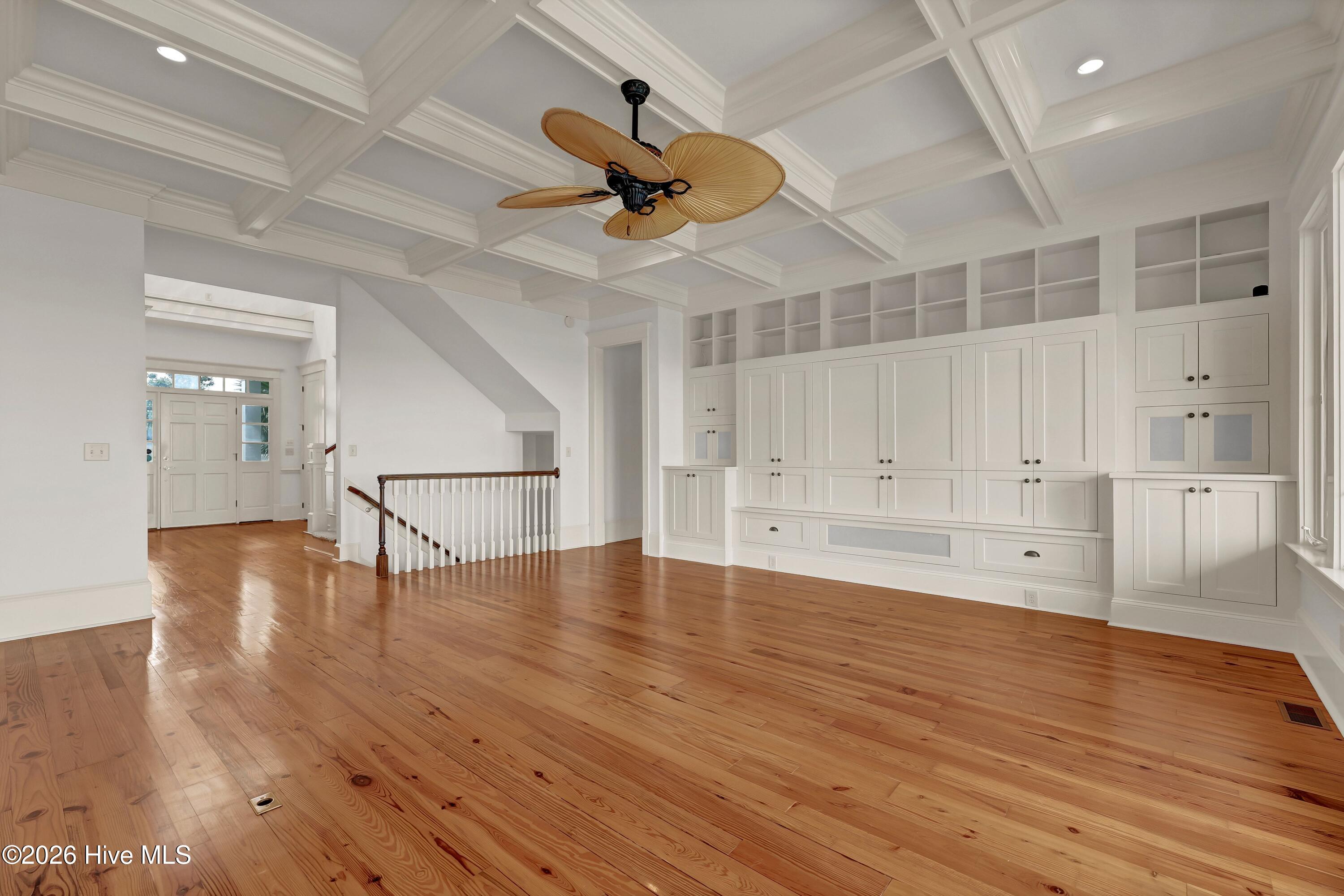 100569484 | Photo 20