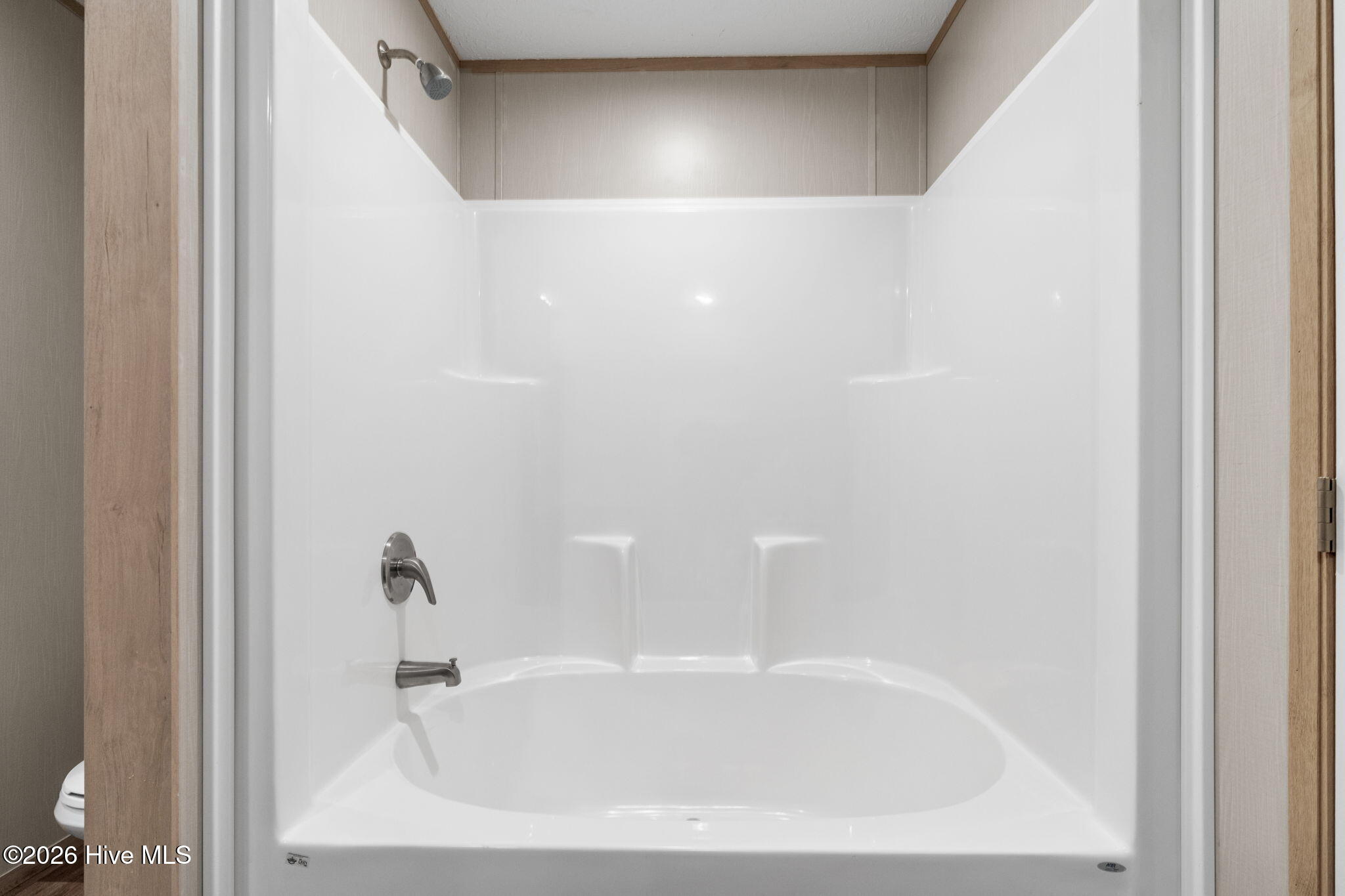 100547883 | Photo 21