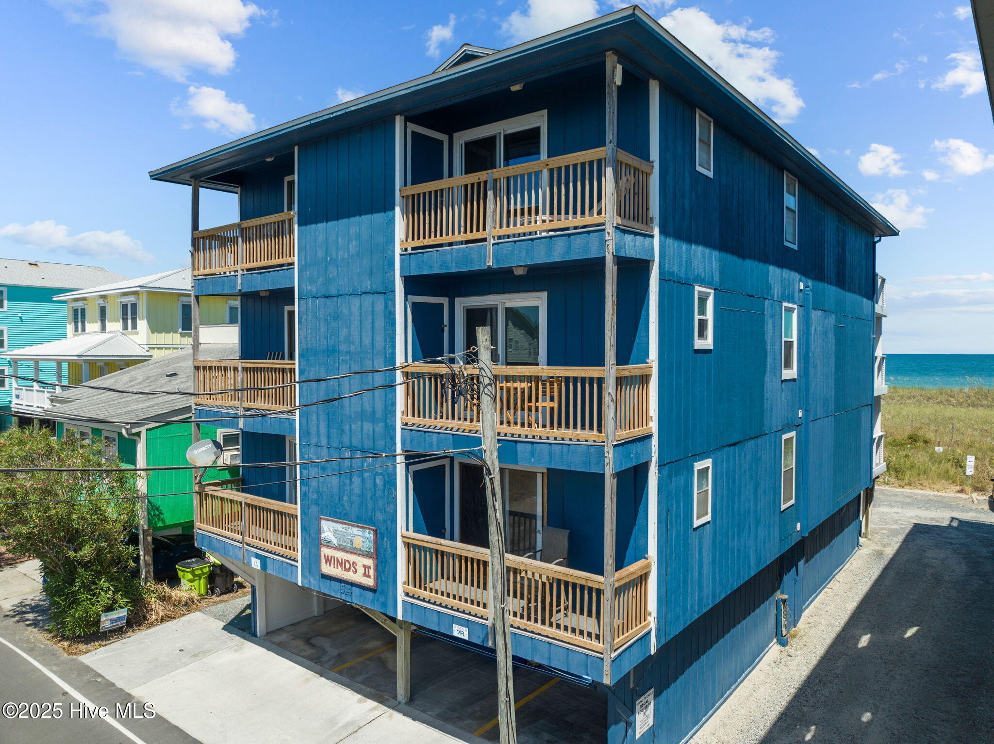 100528366 | Photo 60