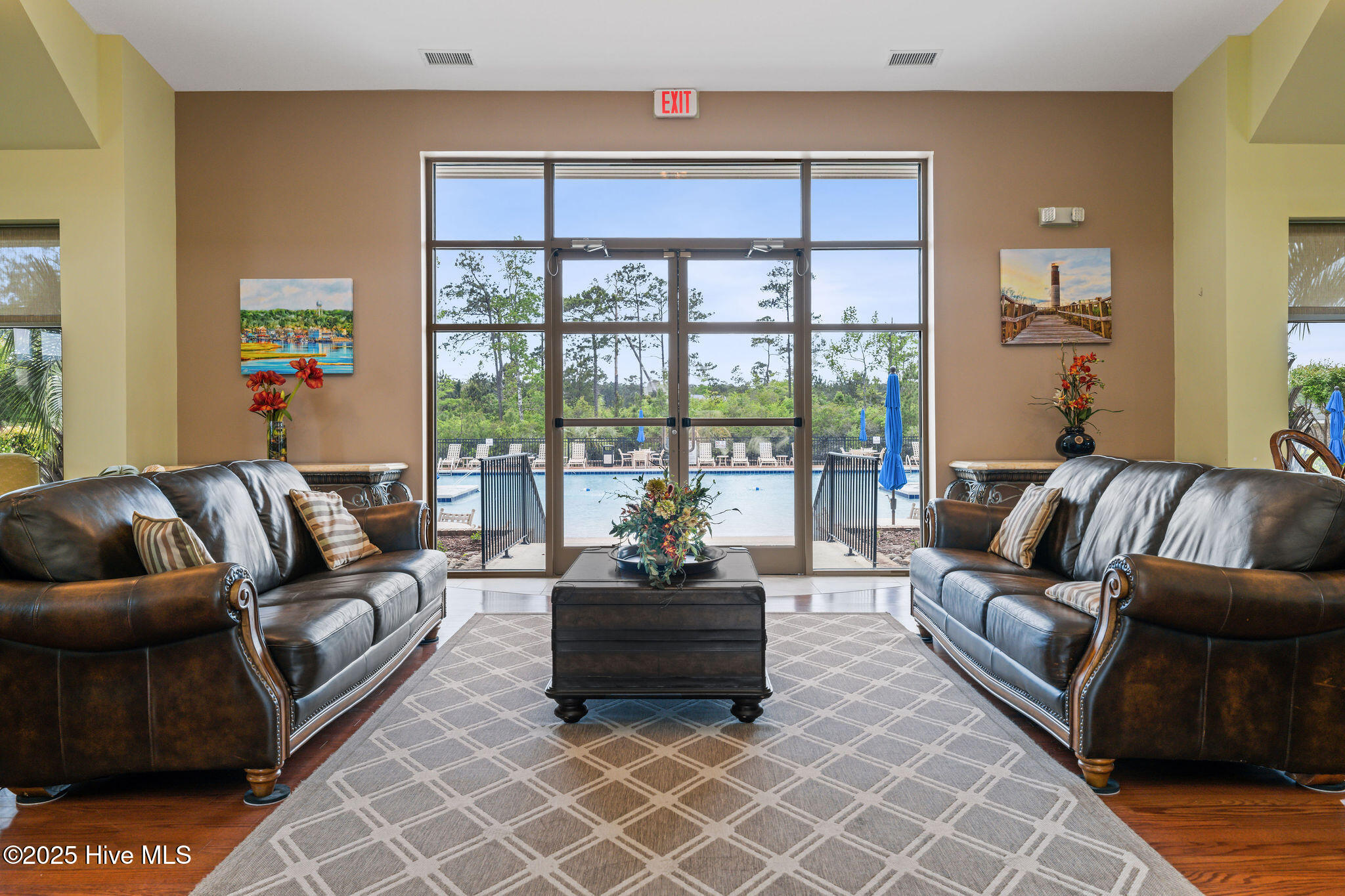 100531104 | Photo 78