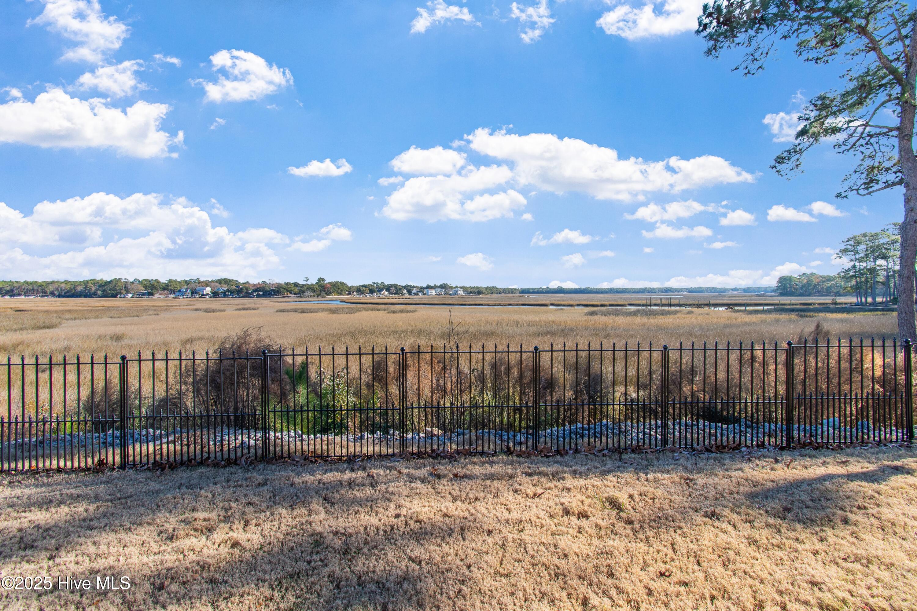 100545993 | Photo 26