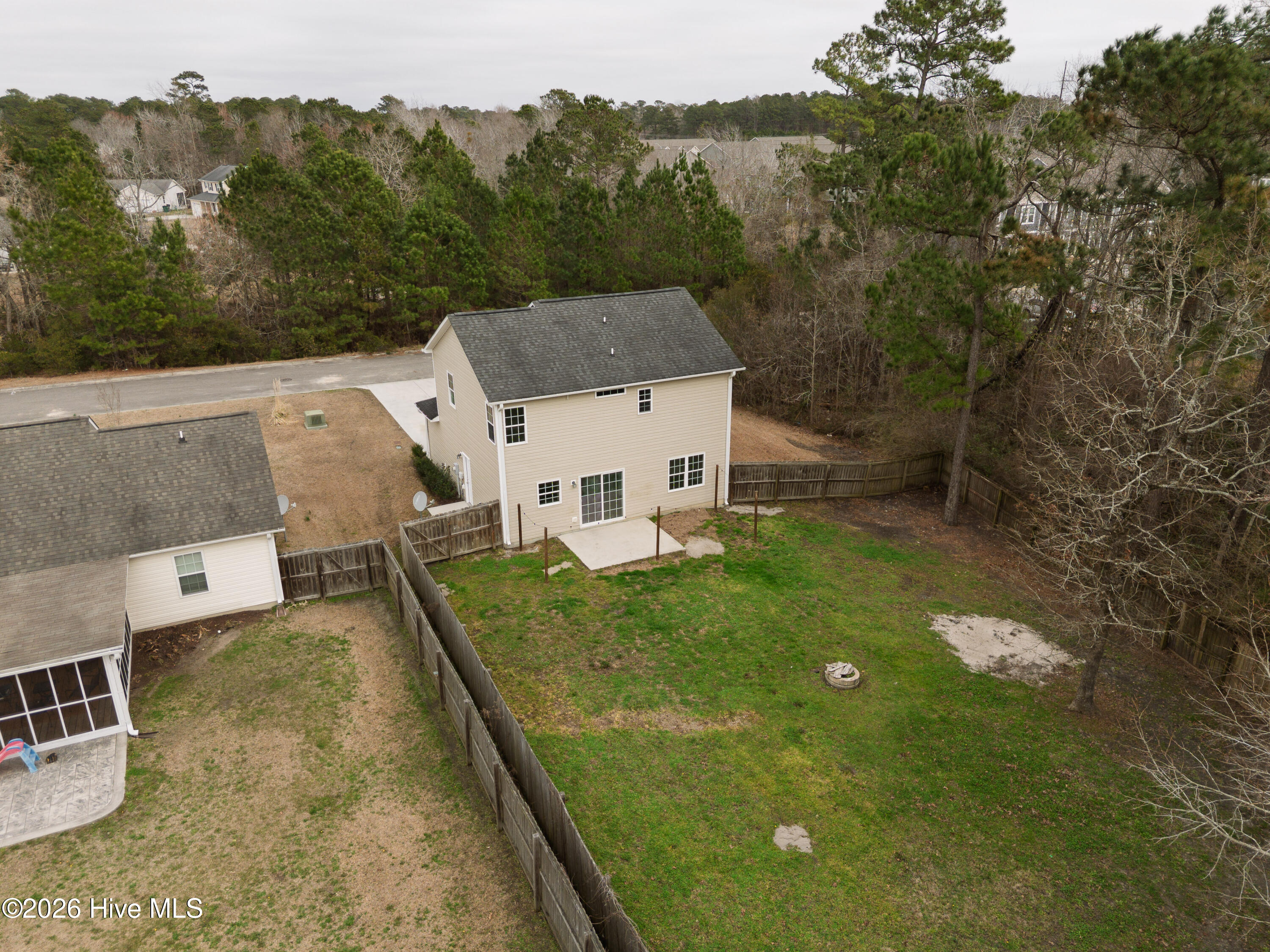 100557262 | Photo 52