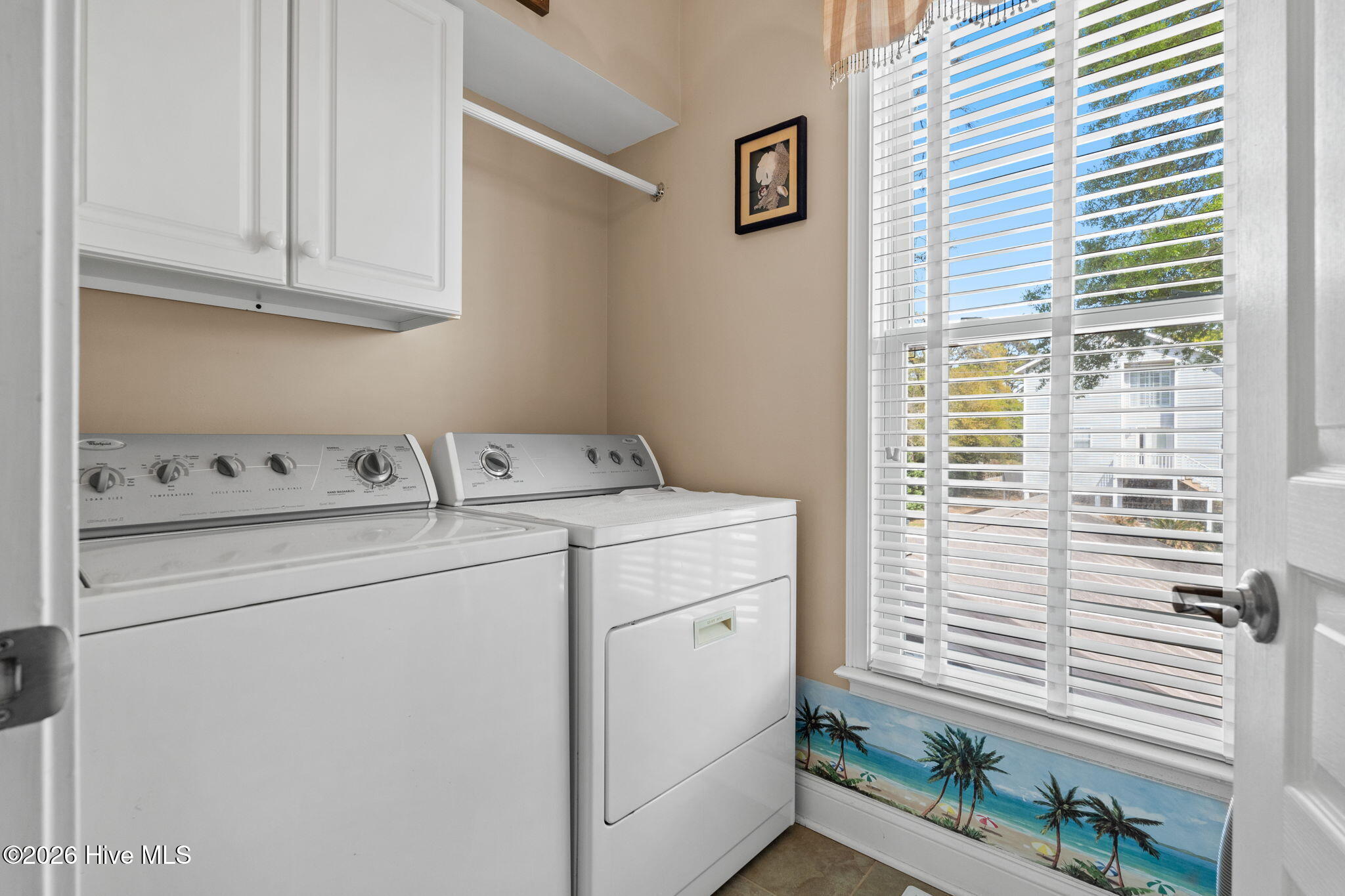 100566344 | Photo 54