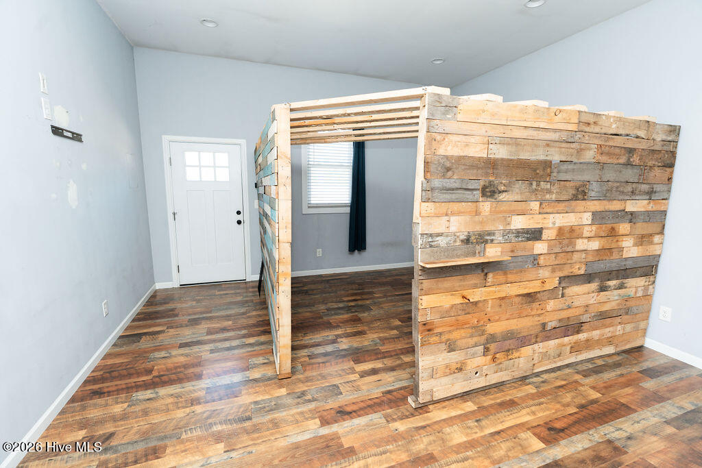 100555159 | Photo 27