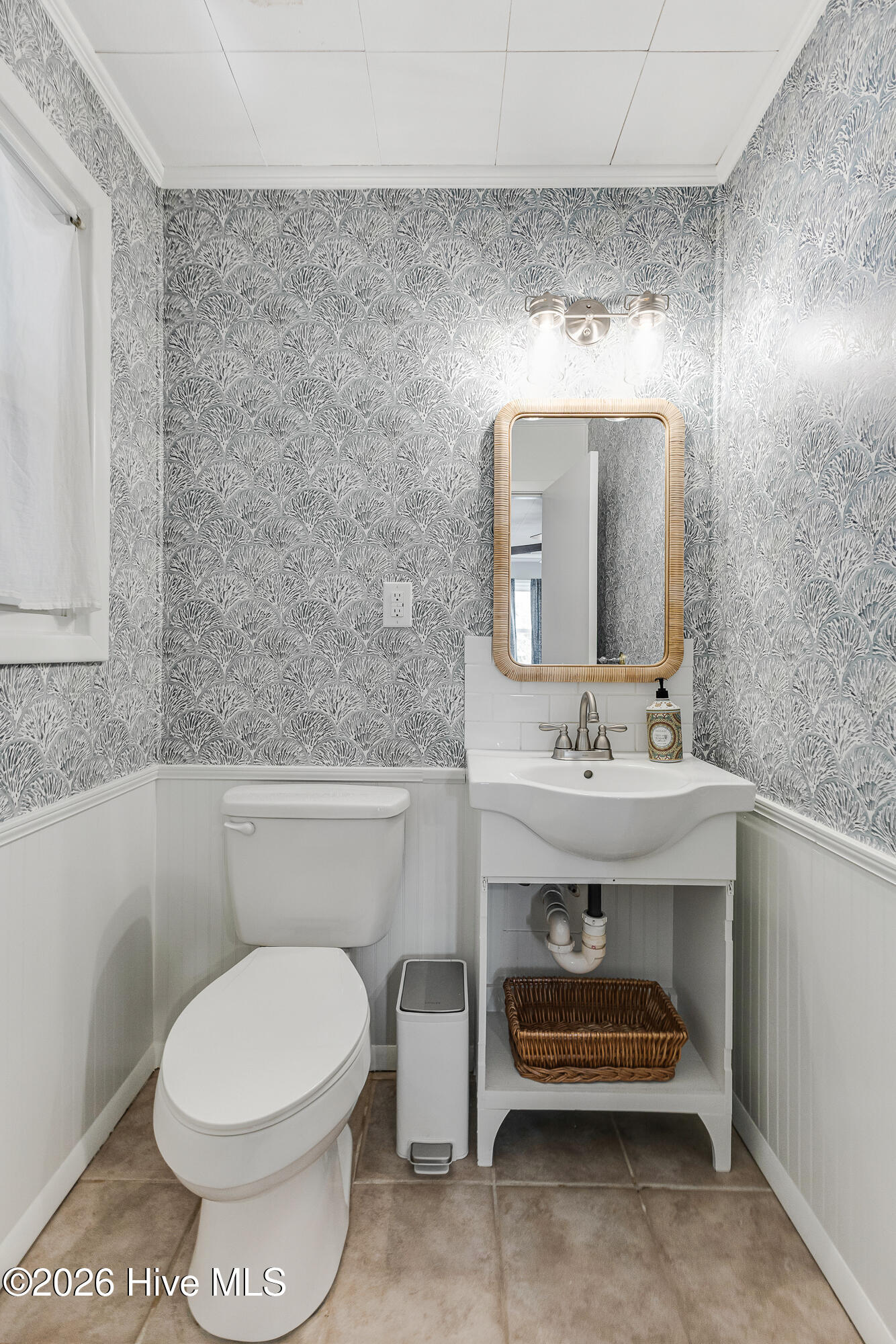 100569665 | Photo 14