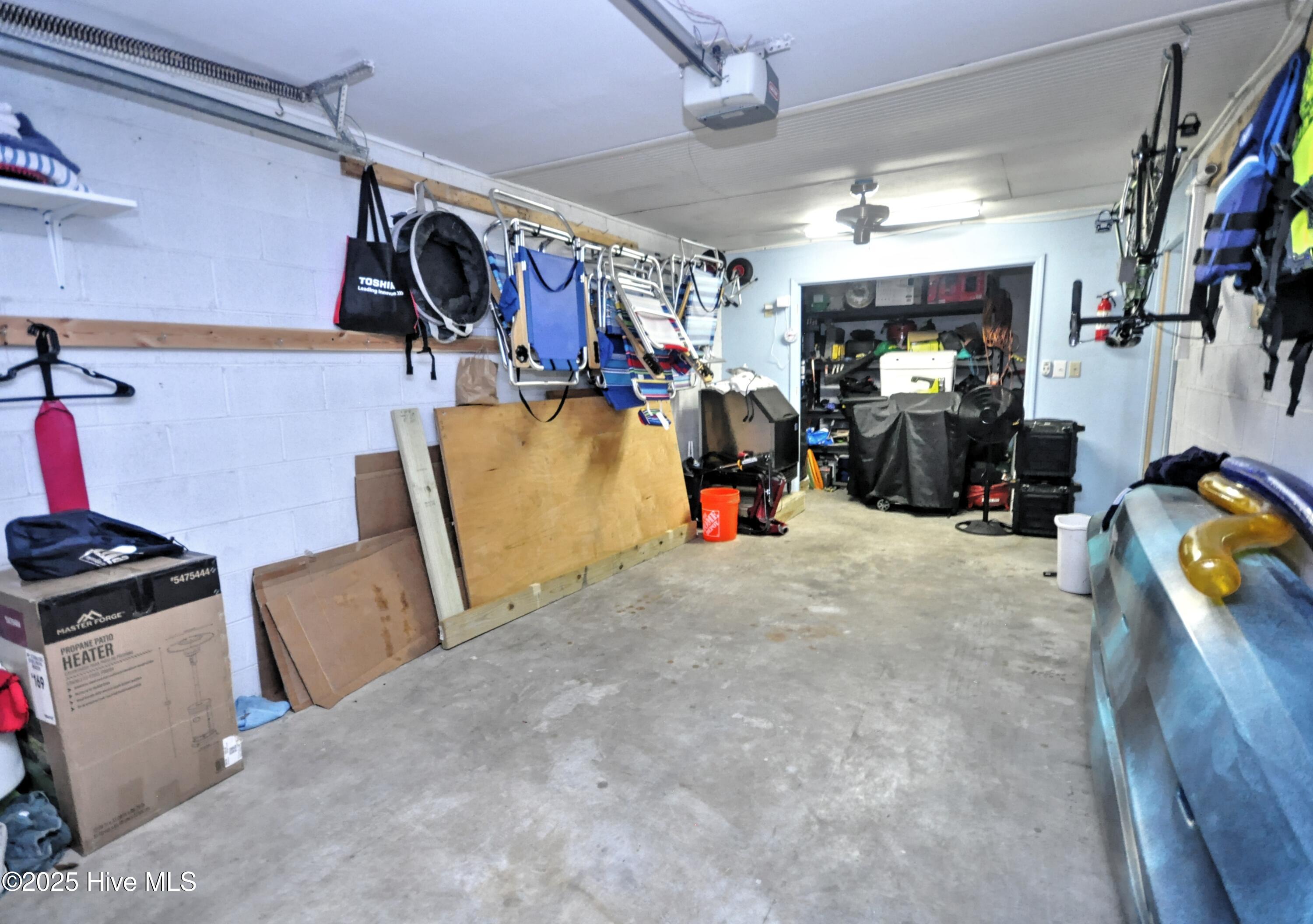 100526298 | Photo 41