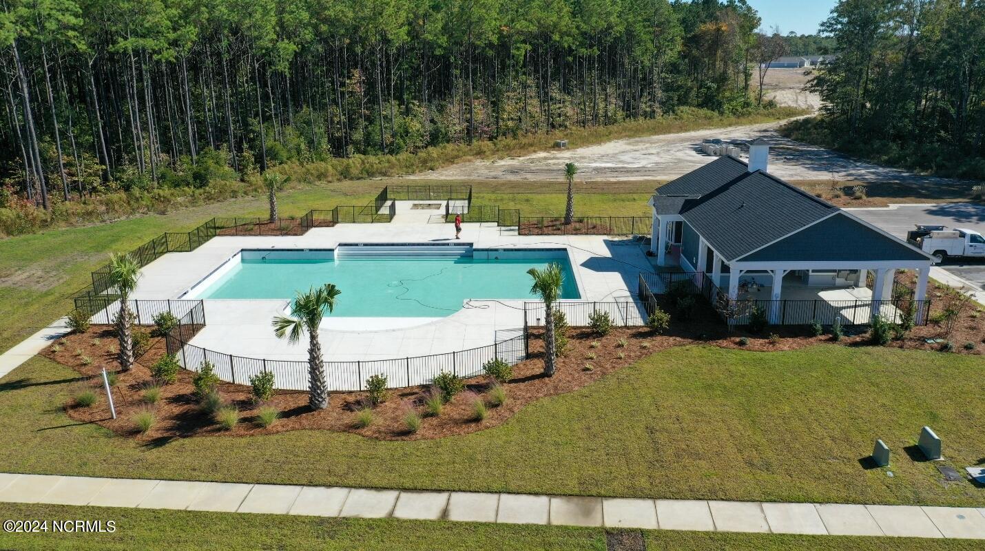 100541582 | Photo 27