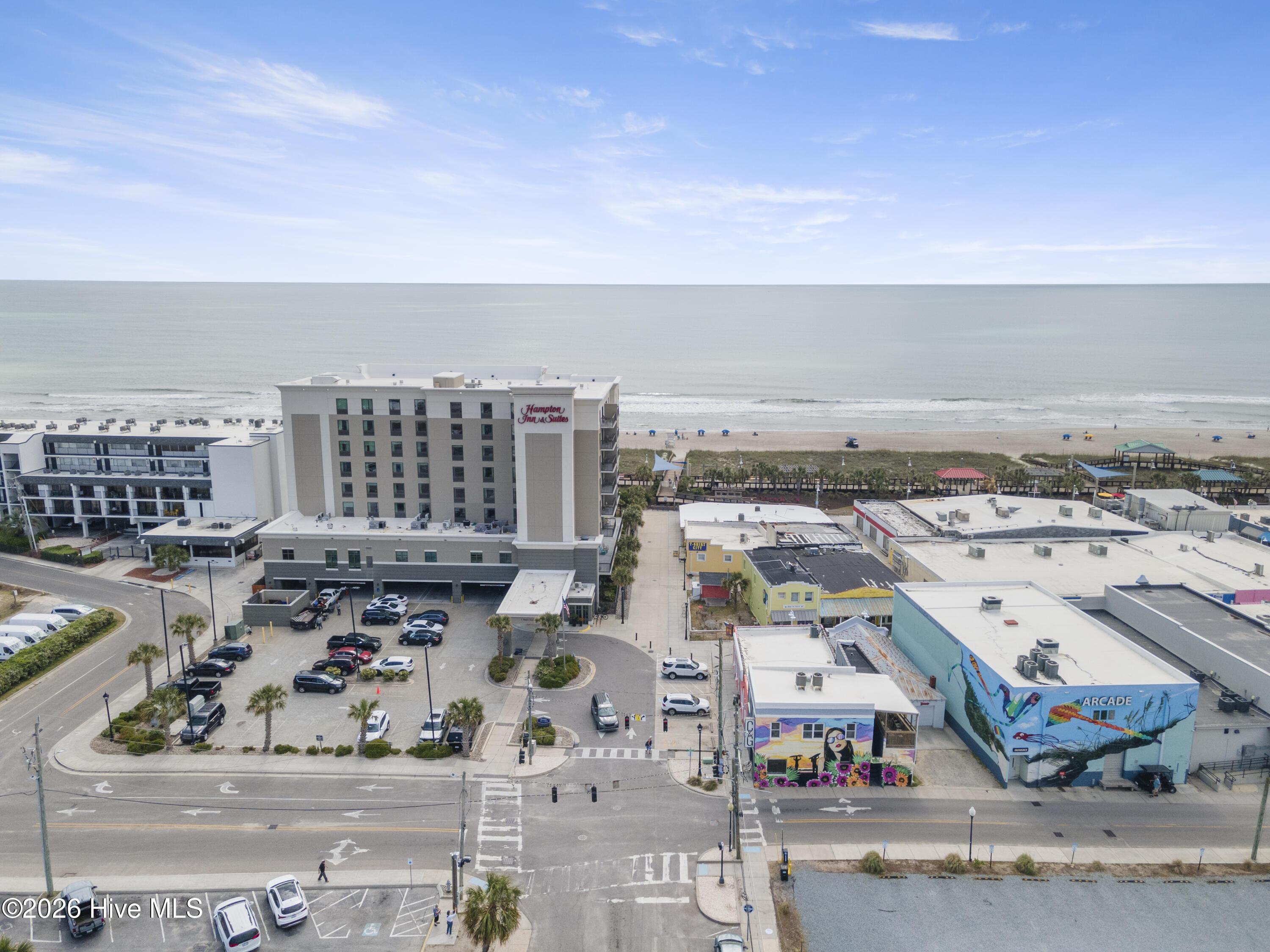 100566755 | Photo 95